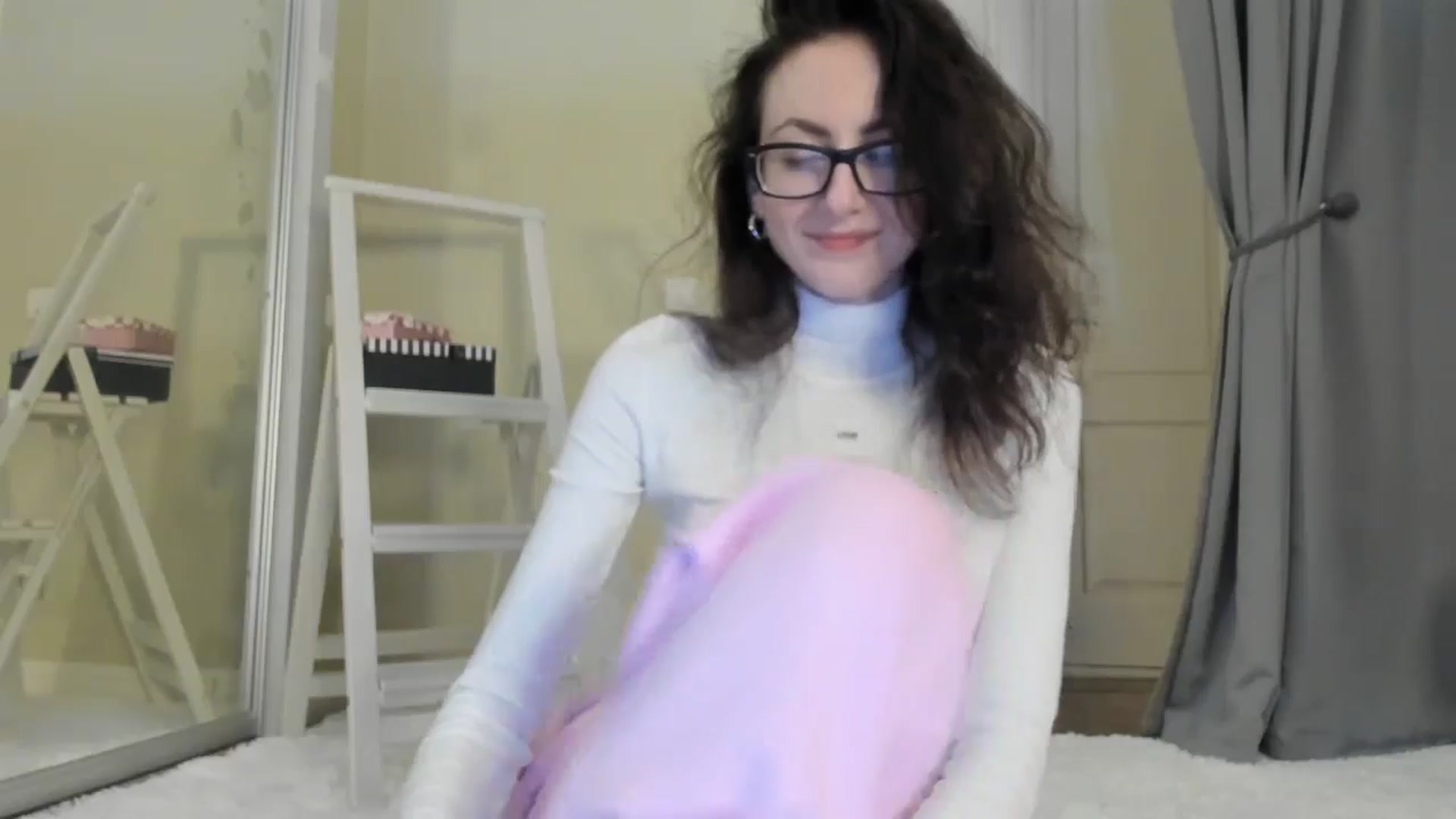 Gallery image thumbnail from Baby_Jewel's myfreecams stream on, 01/16/2025, 17:03 image 11 of 20