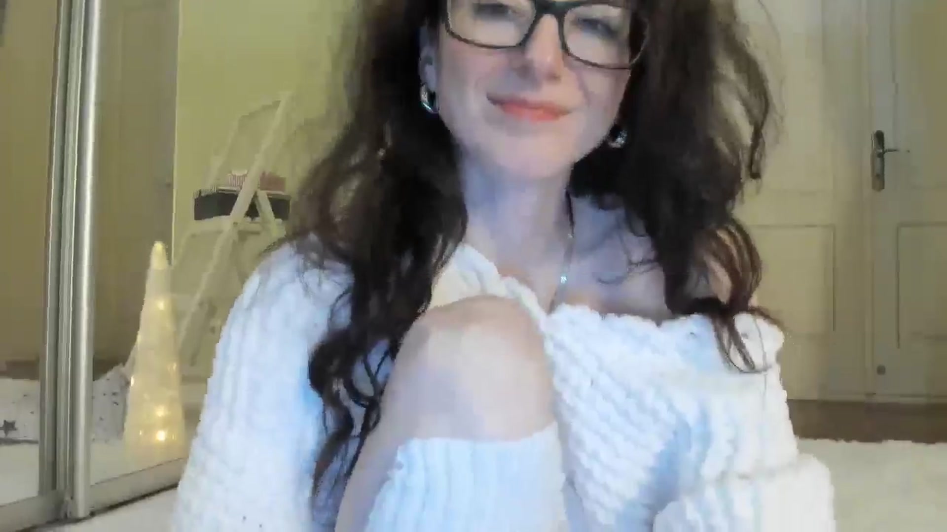Gallery image thumbnail from Baby_Jewel's myfreecams stream on, 01/19/2025, 13:06 image 10 of 20