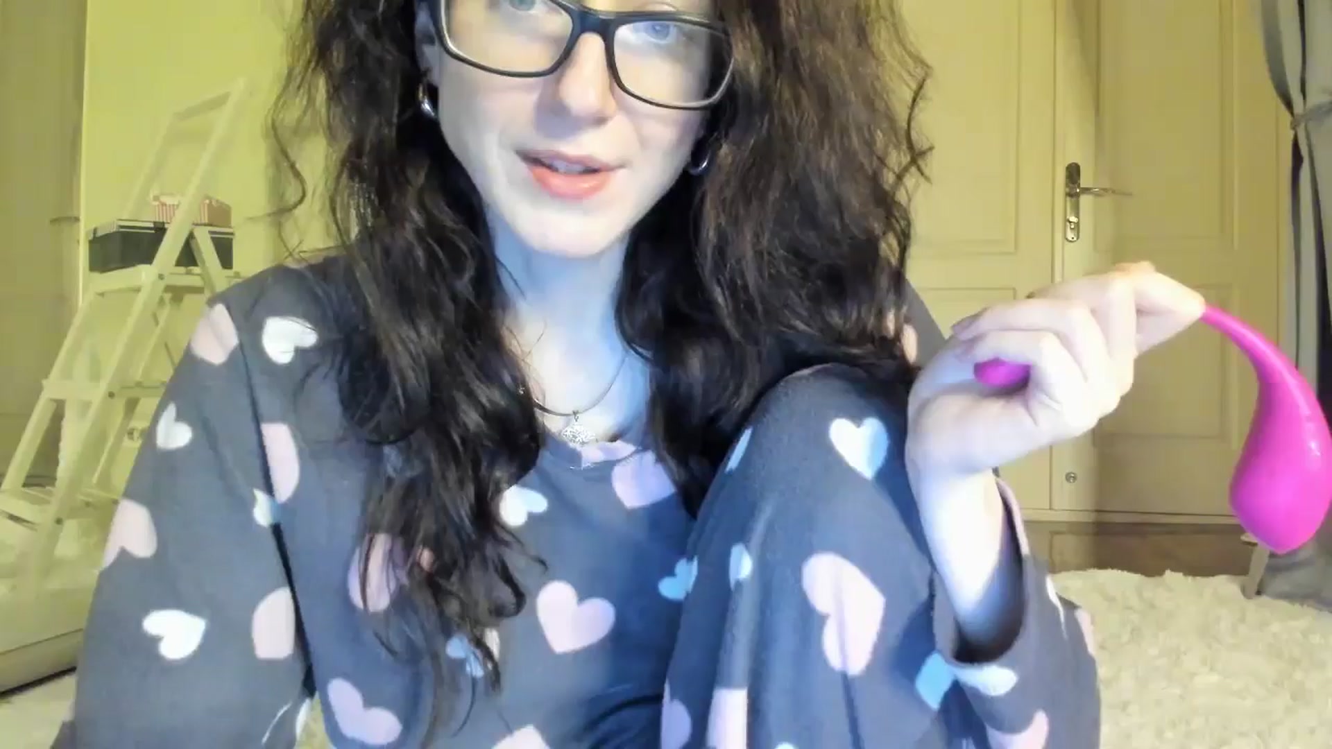 Gallery image thumbnail from Baby_Jewel's myfreecams stream on, 01/25/2025, 16:46 image 1 of 20