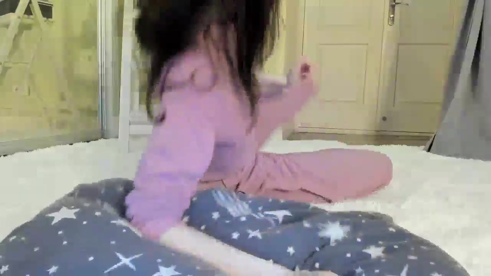 Gallery image thumbnail from Baby_Jewel's myfreecams stream on, 01/30/2025, 13:15 image 19 of 20