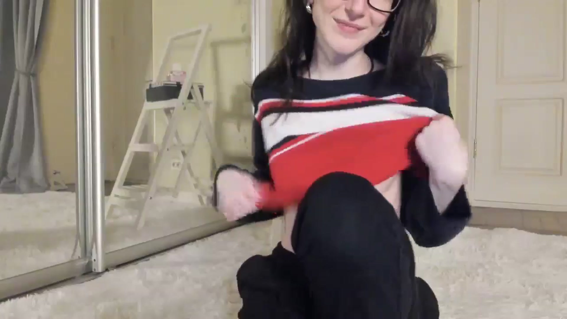 Gallery image thumbnail from Baby_Jewel's myfreecams stream on, 02/01/2025, 12:39 image 6 of 20