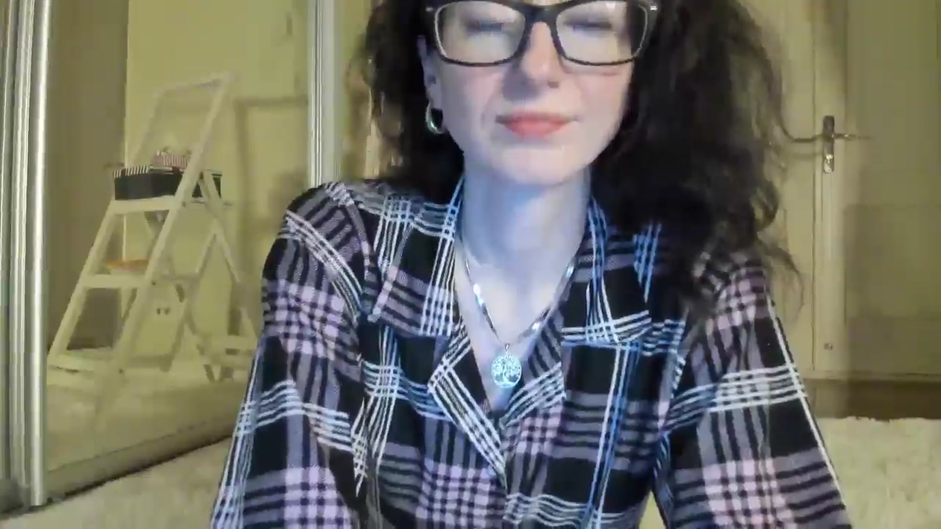 Gallery image thumbnail from Baby_Jewel's myfreecams stream on, 02/04/2025, 12:37 image 2 of 20