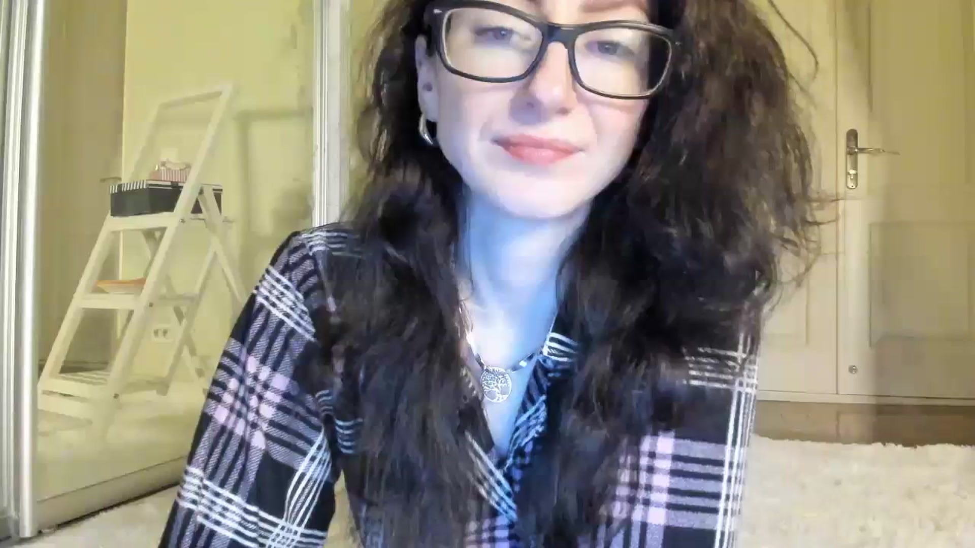Gallery image thumbnail from Baby_Jewel's myfreecams stream on, 02/04/2025, 12:37 image 4 of 20