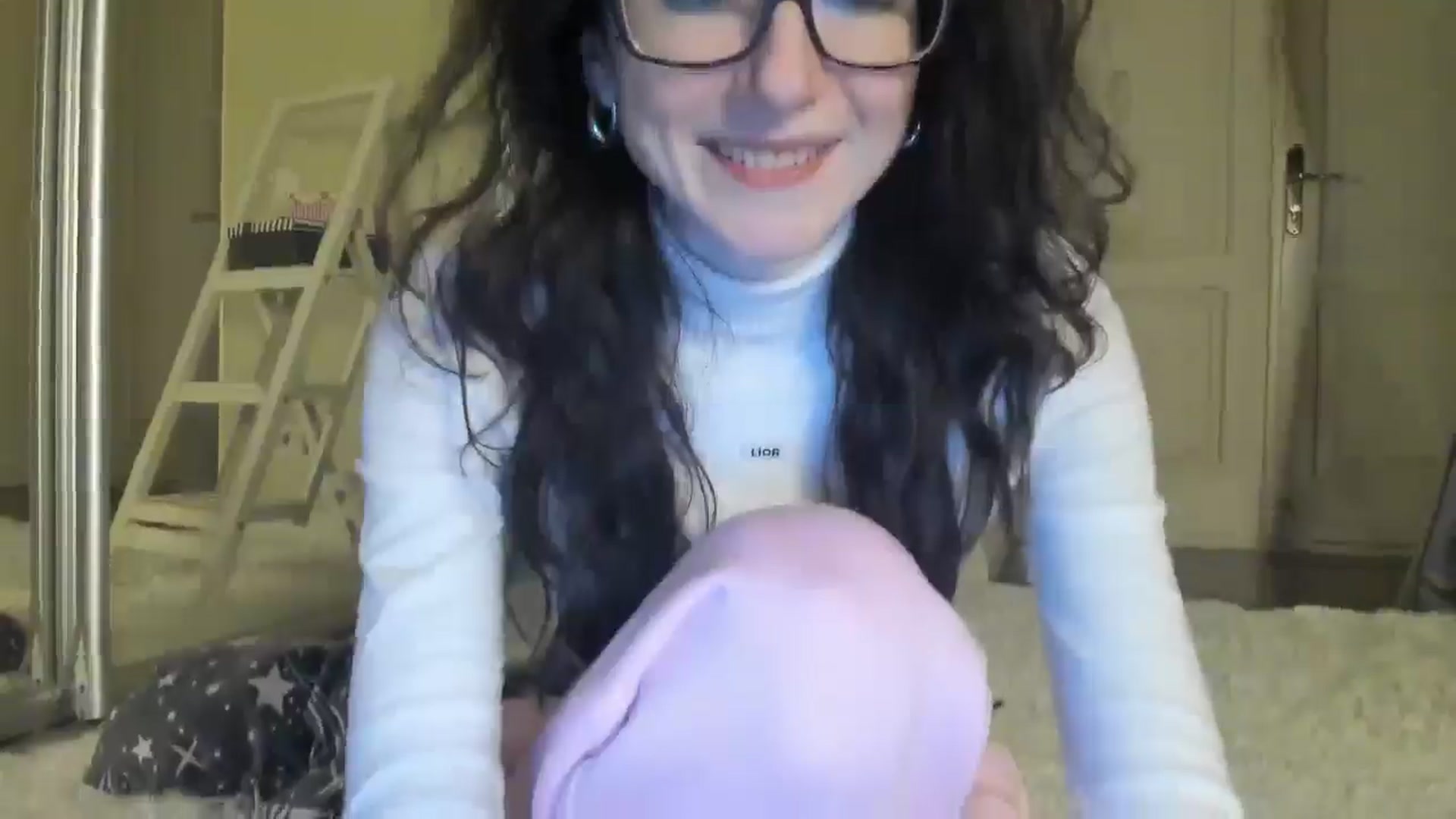 Gallery image thumbnail from Baby_Jewel's myfreecams stream on, 02/05/2025, 15:39 image 16 of 20