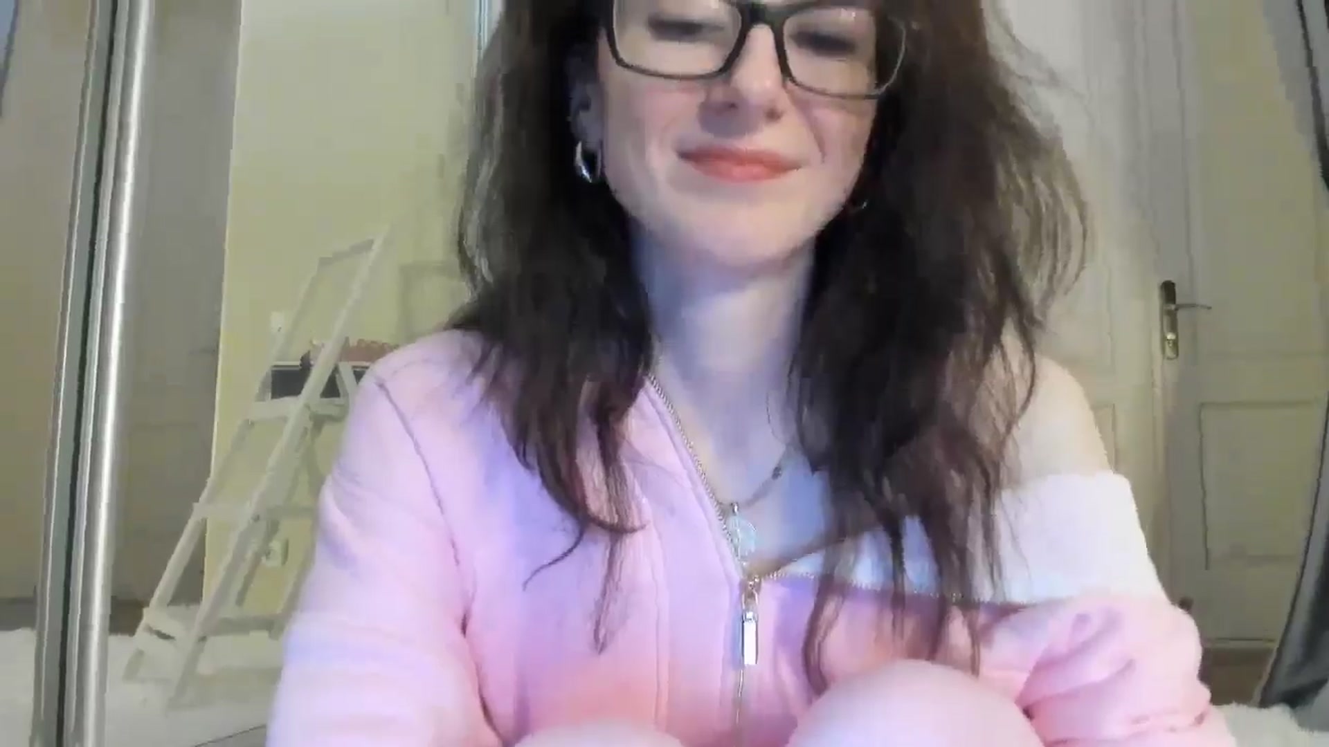 Gallery image thumbnail from Baby_Jewel's myfreecams stream on, 02/23/2025, 16:12 image 13 of 20