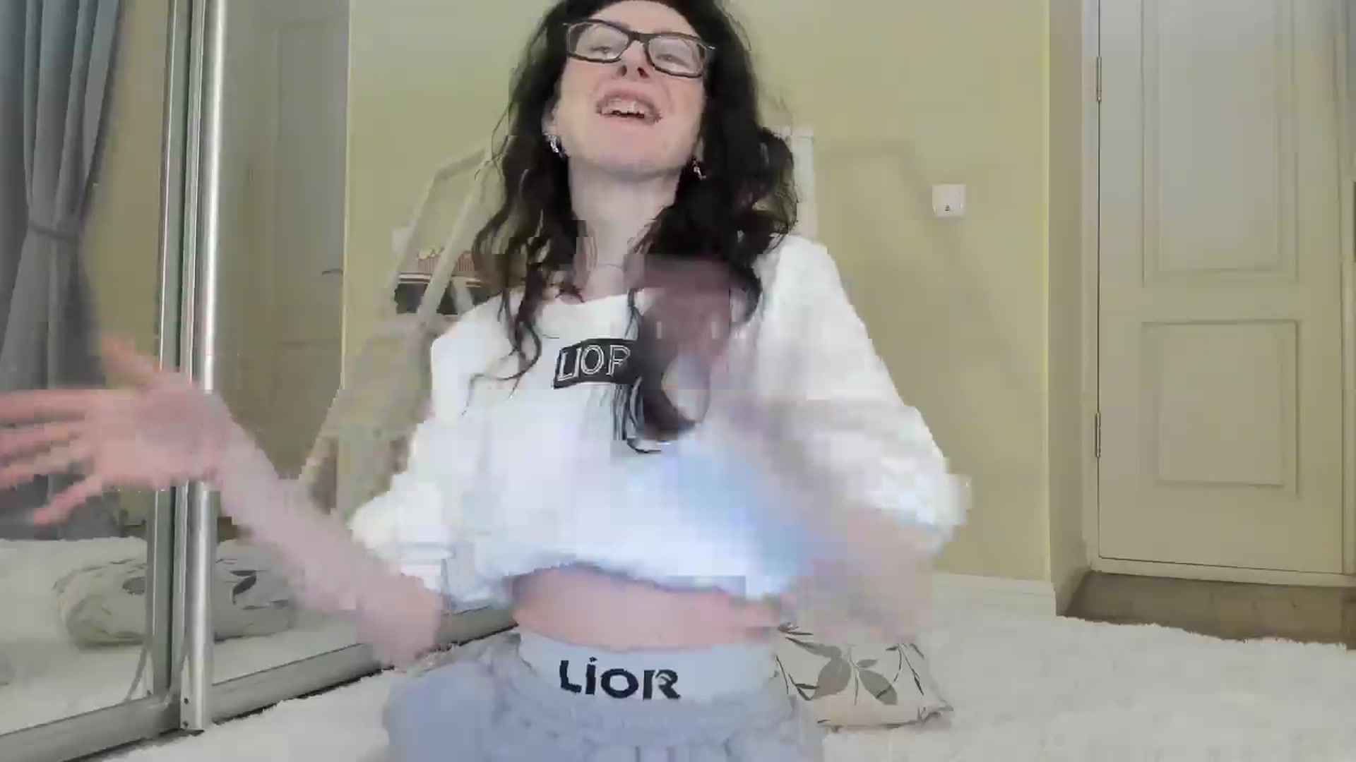 Gallery image thumbnail from Baby_Jewel's myfreecams stream on, 03/07/2025, 17:03 image 17 of 20