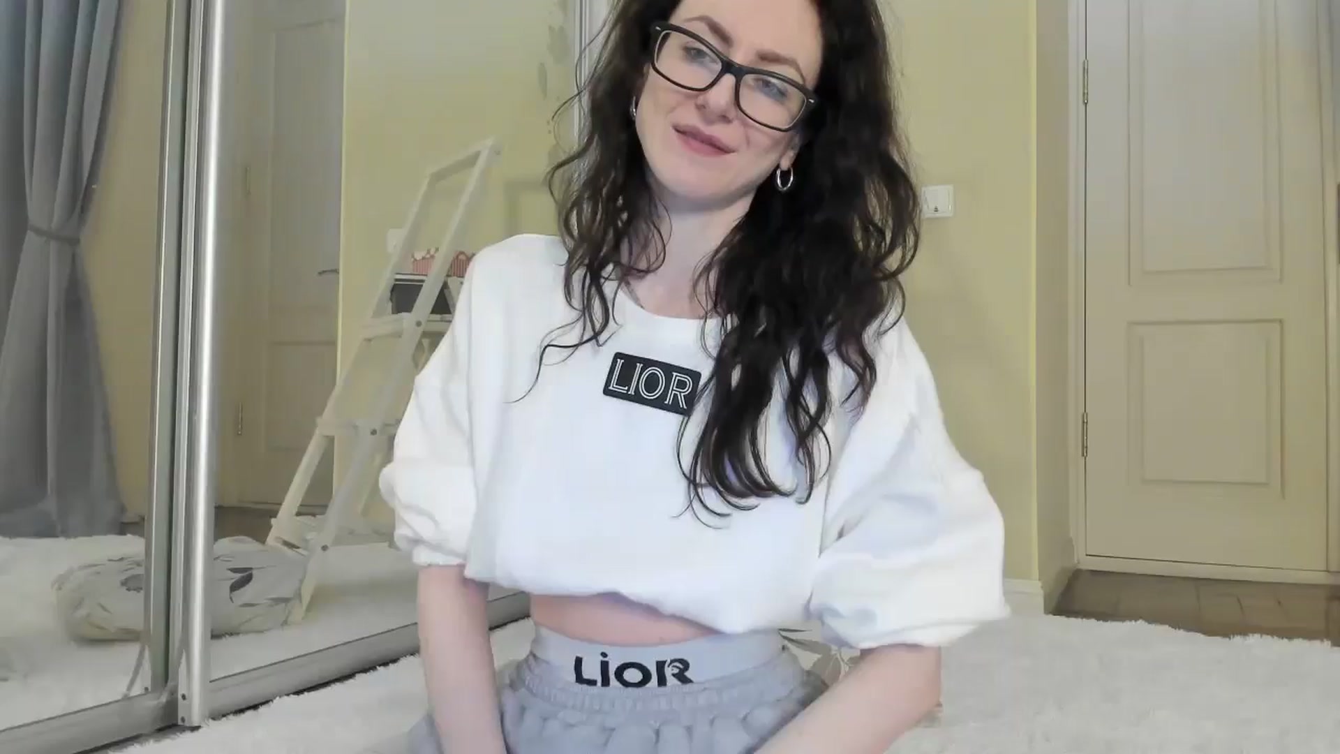 Gallery image thumbnail from Baby_Jewel's myfreecams stream on, 03/07/2025, 17:03 image 19 of 20