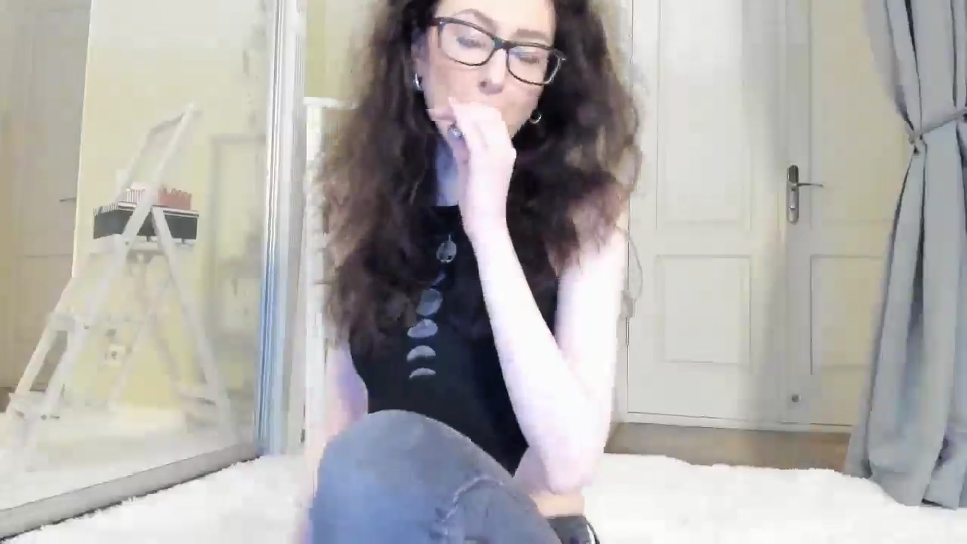 Gallery image thumbnail from Baby_Jewel's myfreecams stream on, 03/19/2025, 11:32 image 10 of 20
