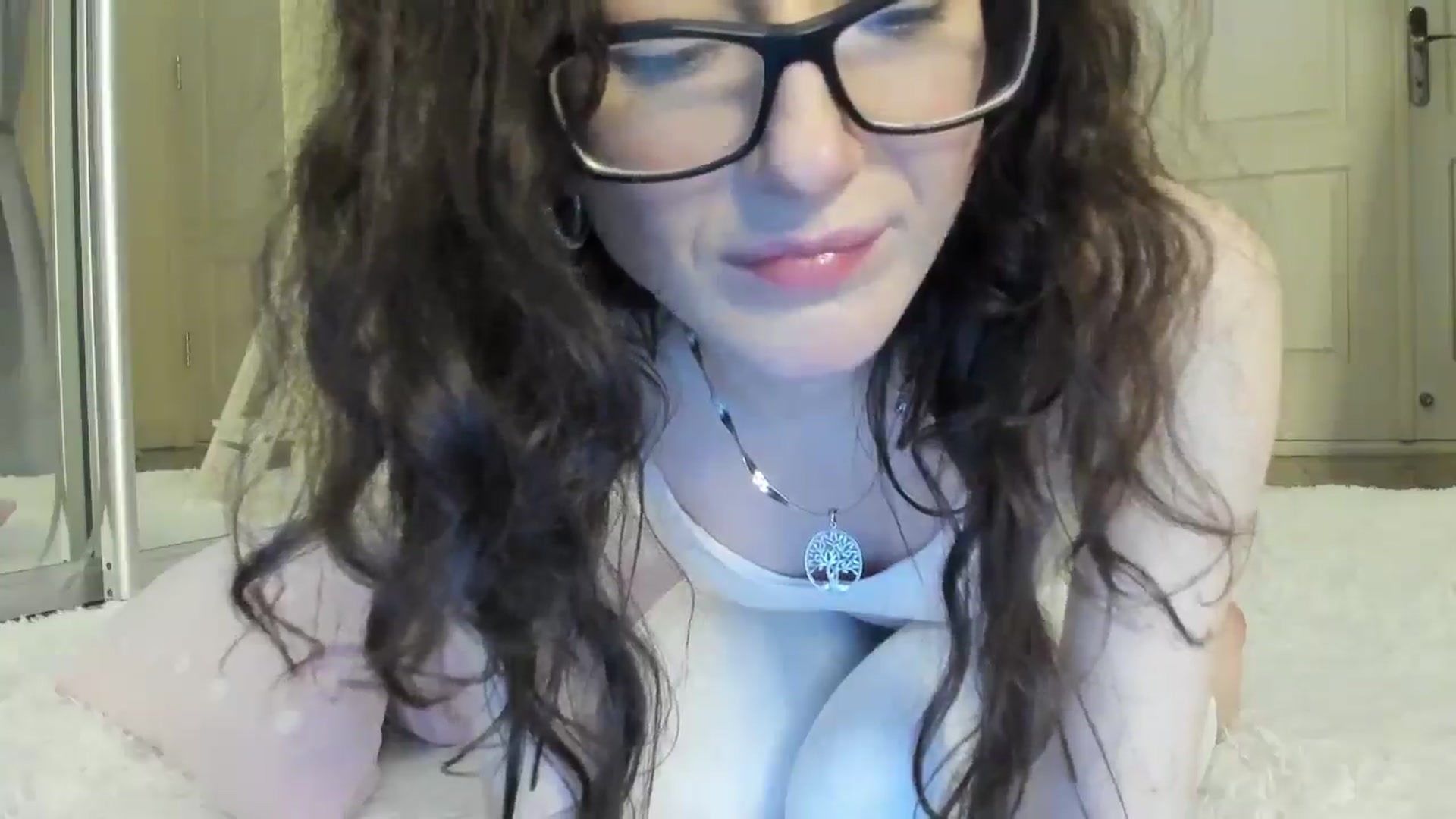 Gallery image thumbnail from Baby_Jewel's myfreecams stream on, 03/20/2025, 14:38 image 12 of 20