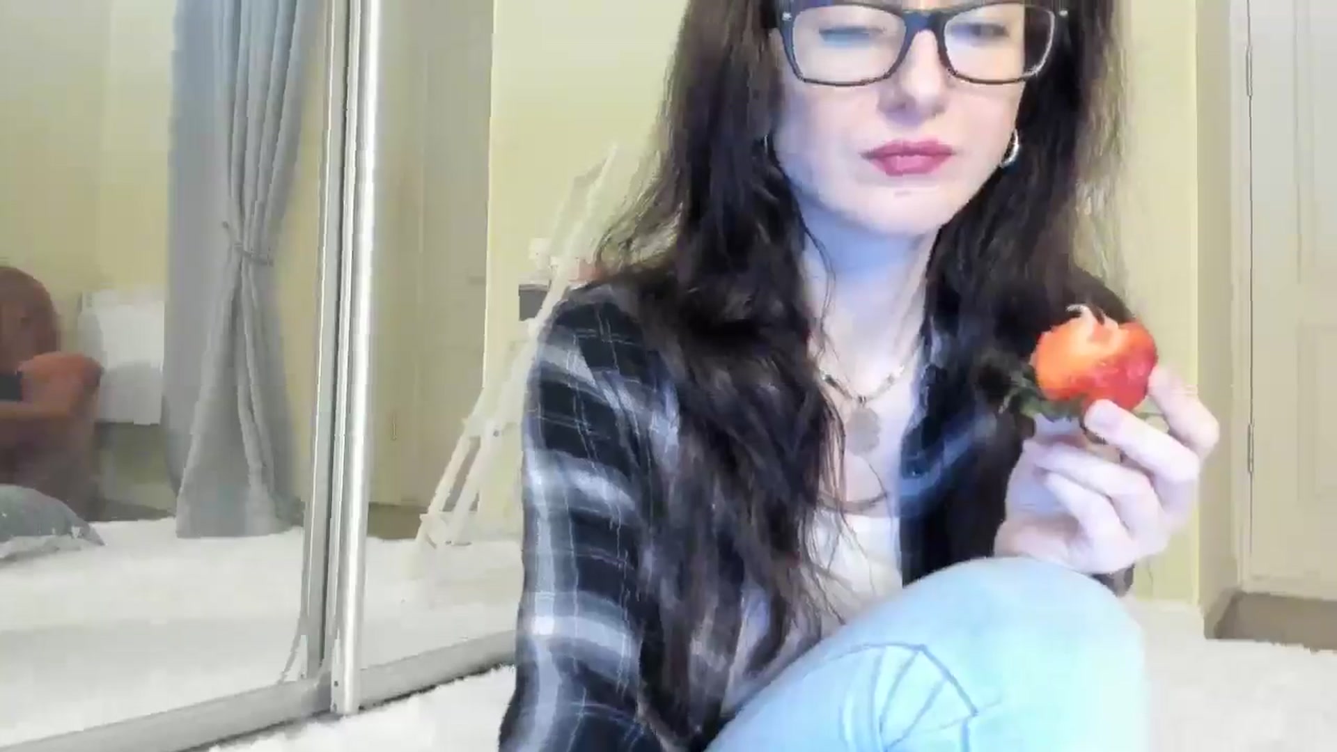 Gallery image thumbnail from Baby_Jewel's myfreecams stream on, 03/26/2025, 15:07 image 7 of 20