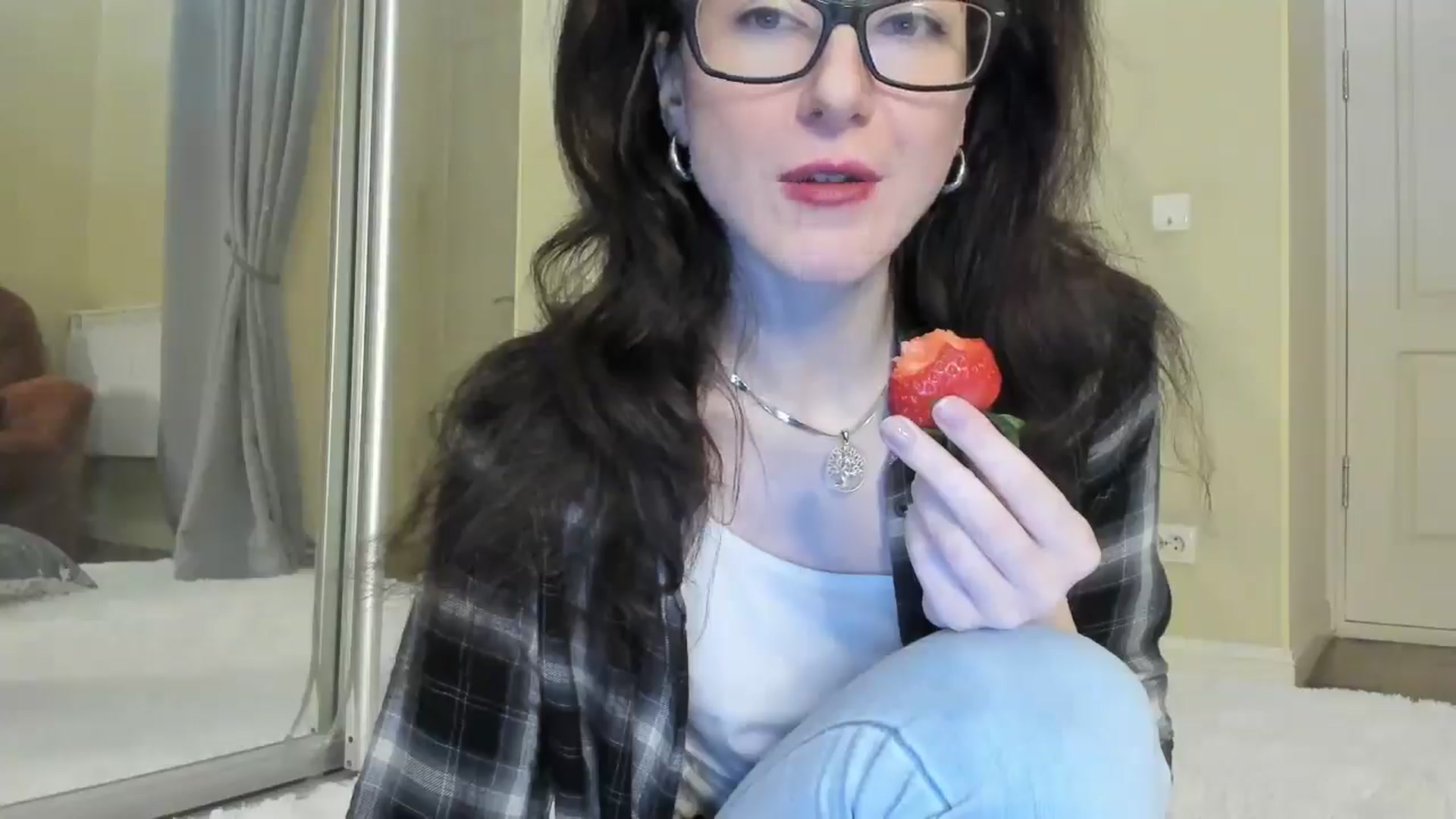 Gallery image thumbnail from Baby_Jewel's myfreecams stream on, 03/26/2025, 15:07 image 3 of 20