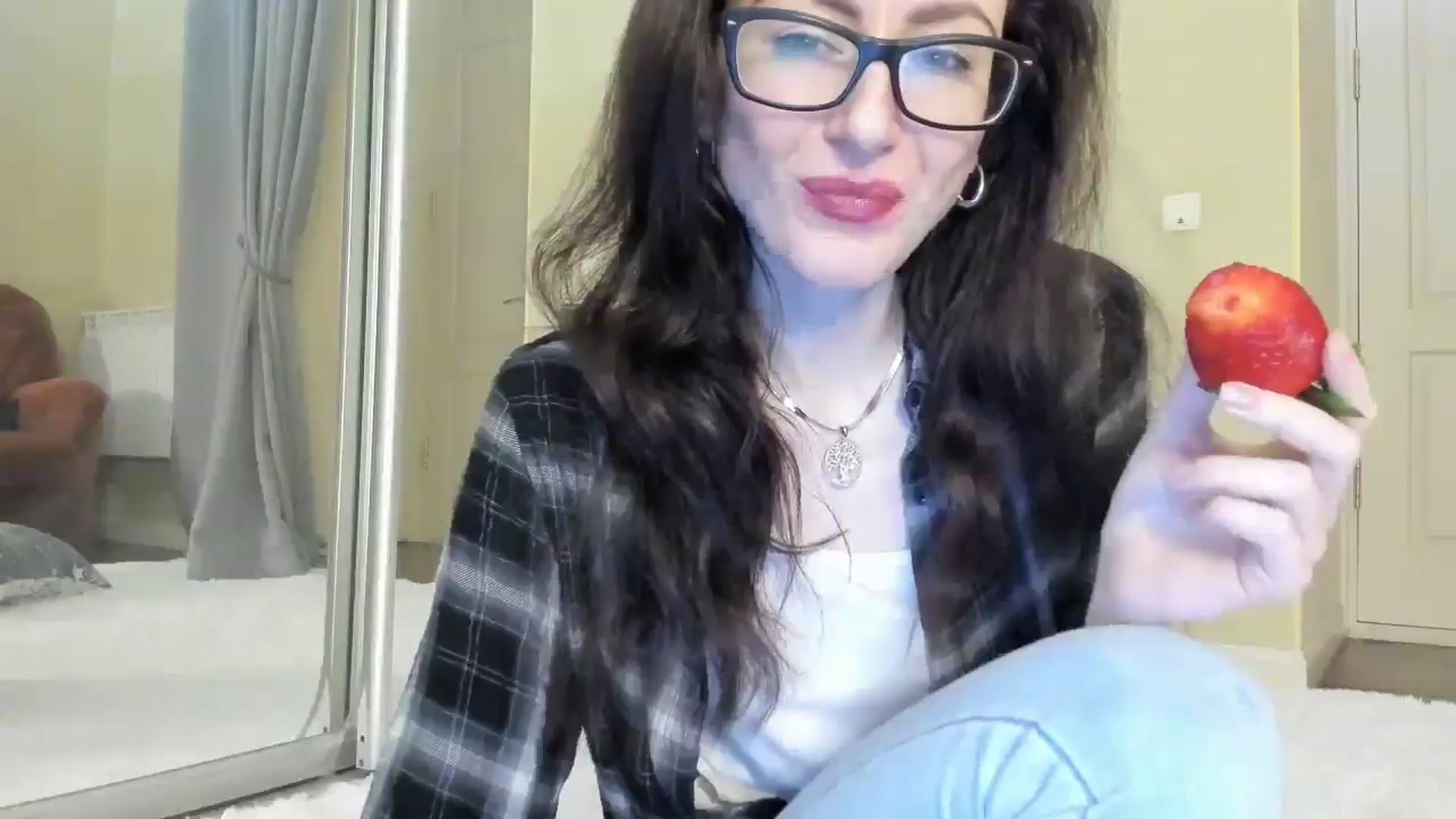 Gallery image thumbnail from Baby_Jewel's myfreecams stream on, 03/26/2025, 15:07 image 6 of 20