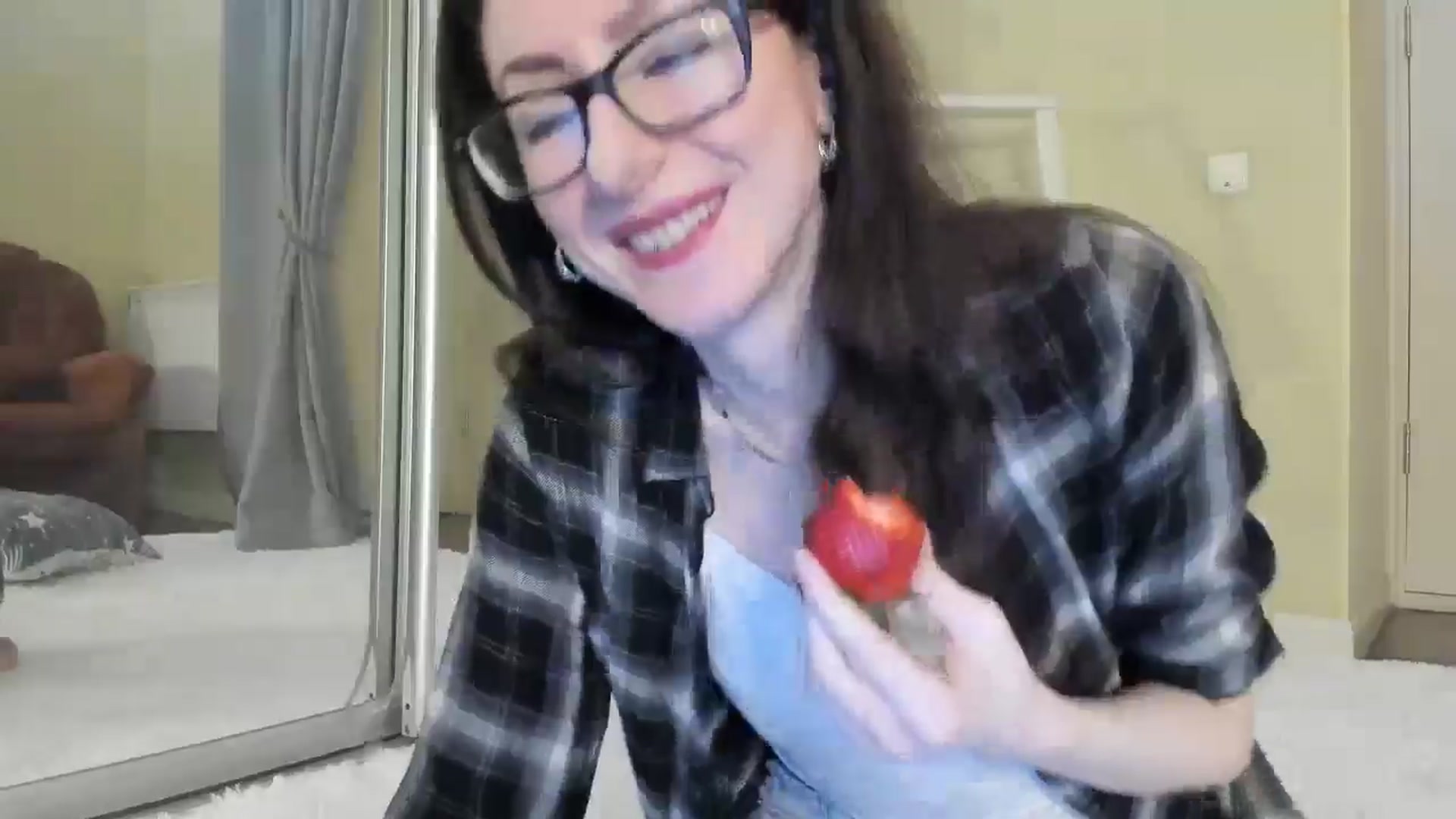 Gallery image thumbnail from Baby_Jewel's myfreecams stream on, 03/26/2025, 15:07 image 17 of 20