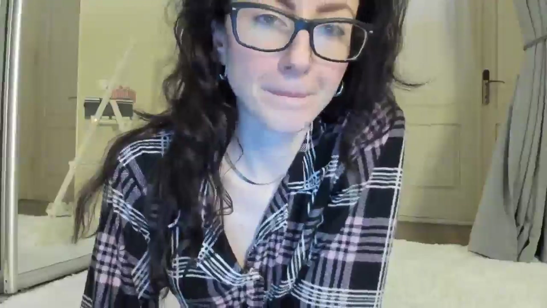 Gallery image thumbnail from Baby_Jewel's myfreecams stream on, 04/06/2025, 10:54 image 20 of 20