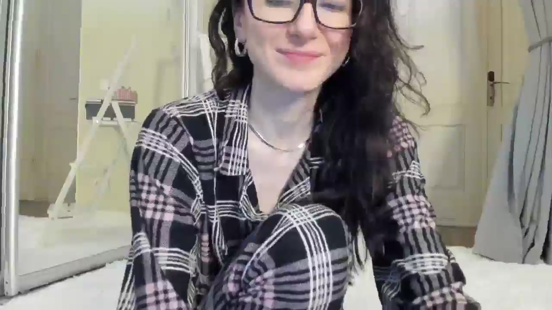 Gallery image thumbnail from Baby_Jewel's myfreecams stream on, 04/06/2025, 10:54 image 14 of 20