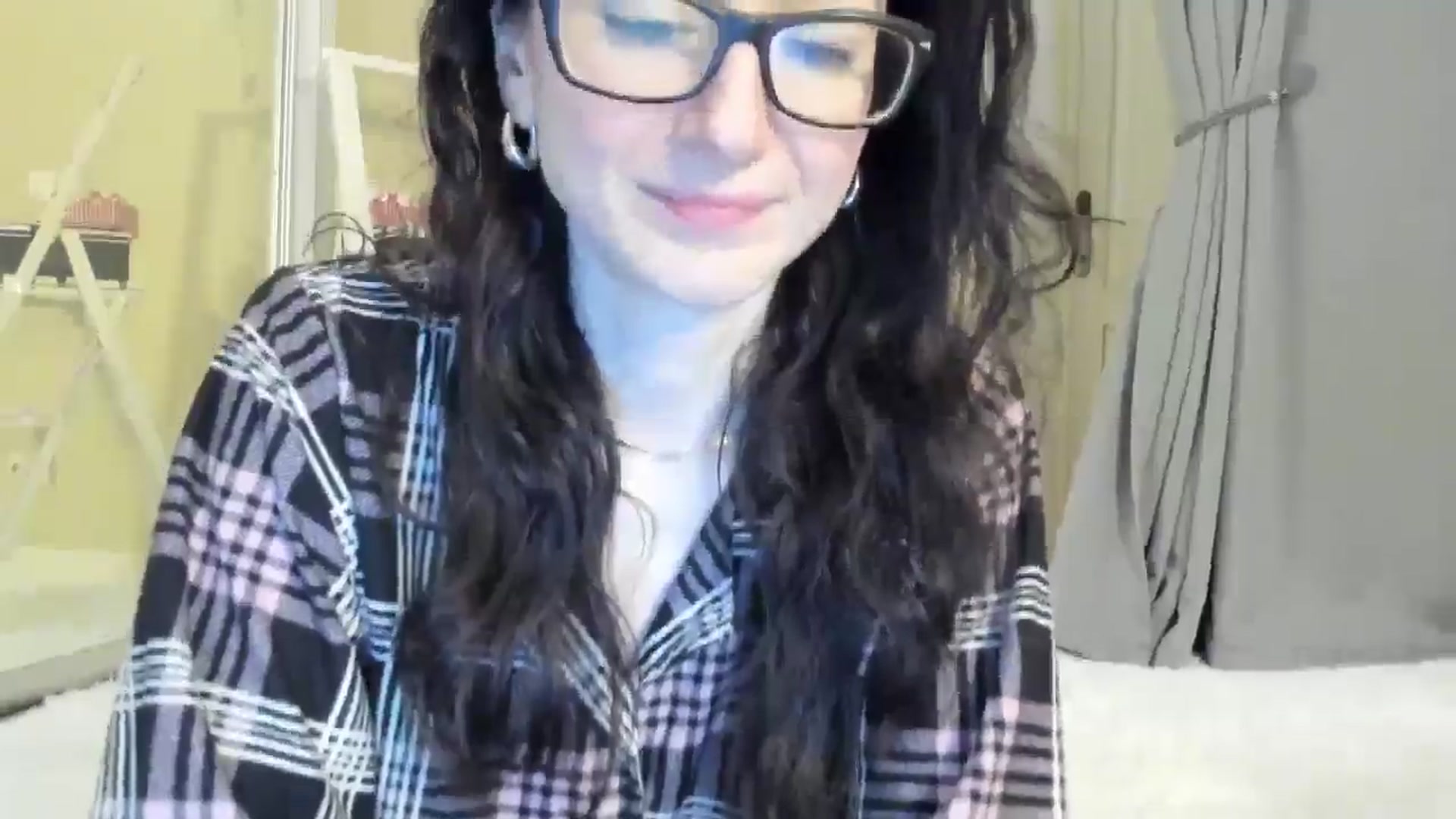 Gallery image thumbnail from Baby_Jewel's myfreecams stream on, 04/06/2025, 10:54 image 7 of 20