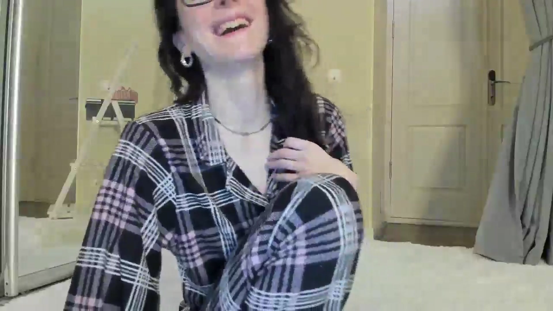 Gallery image thumbnail from Baby_Jewel's myfreecams stream on, 04/06/2025, 10:54 image 16 of 20