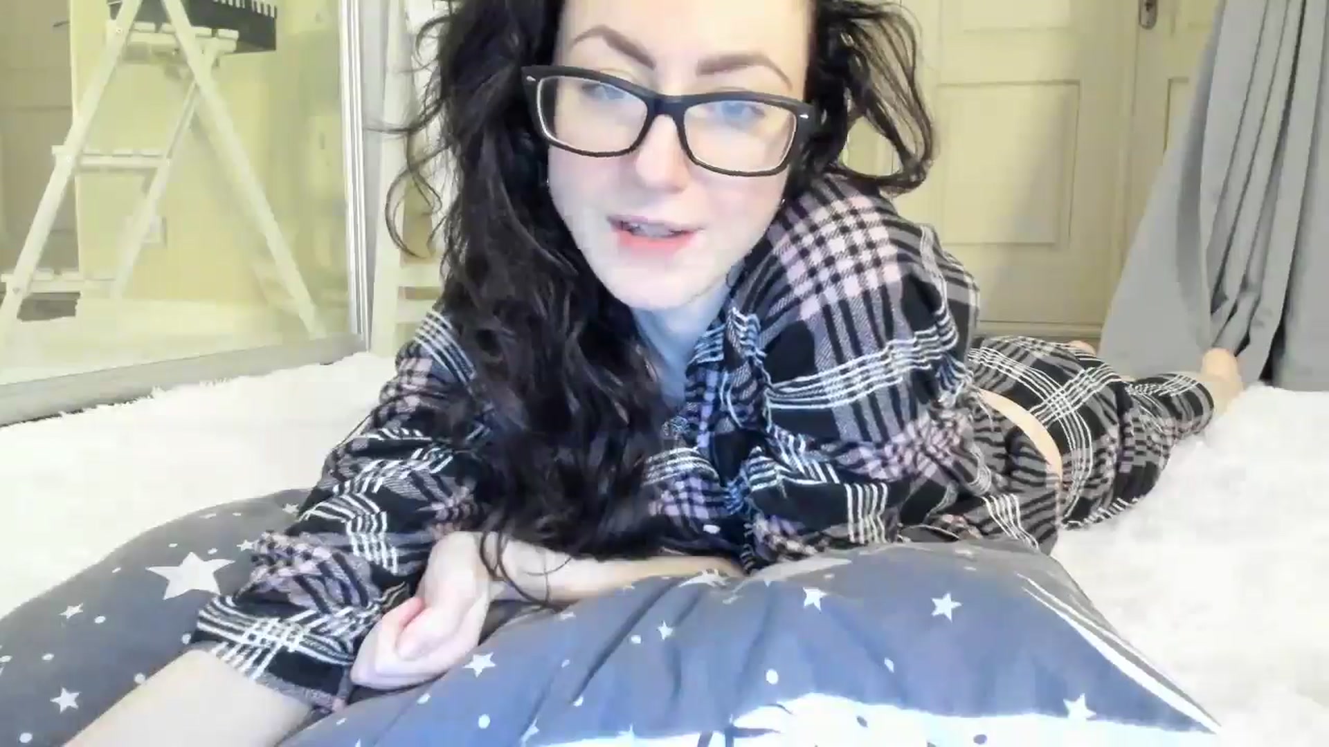Gallery image thumbnail from Baby_Jewel's myfreecams stream on, 04/06/2025, 12:23 image 9 of 20