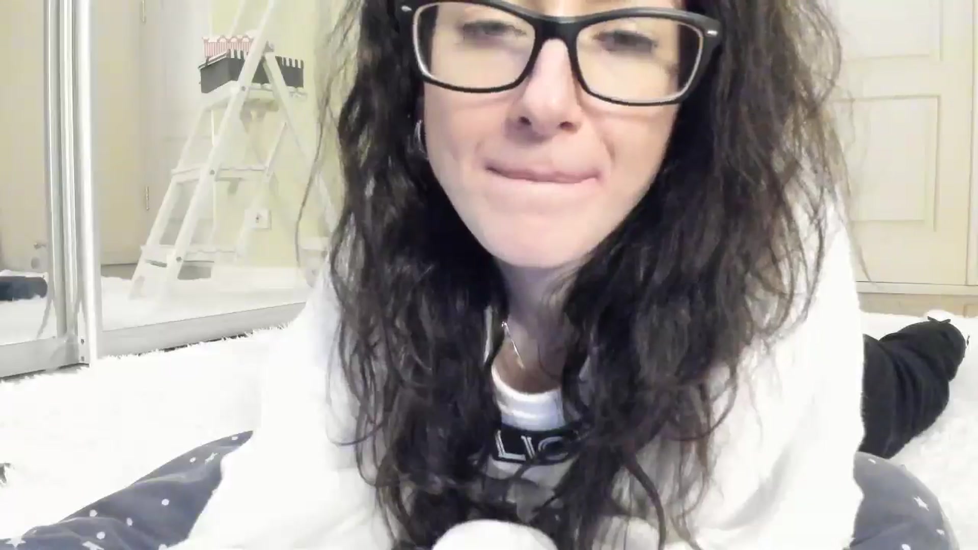 Gallery image thumbnail from Baby_Jewel's myfreecams stream on, 04/09/2025, 16:02 image 18 of 20