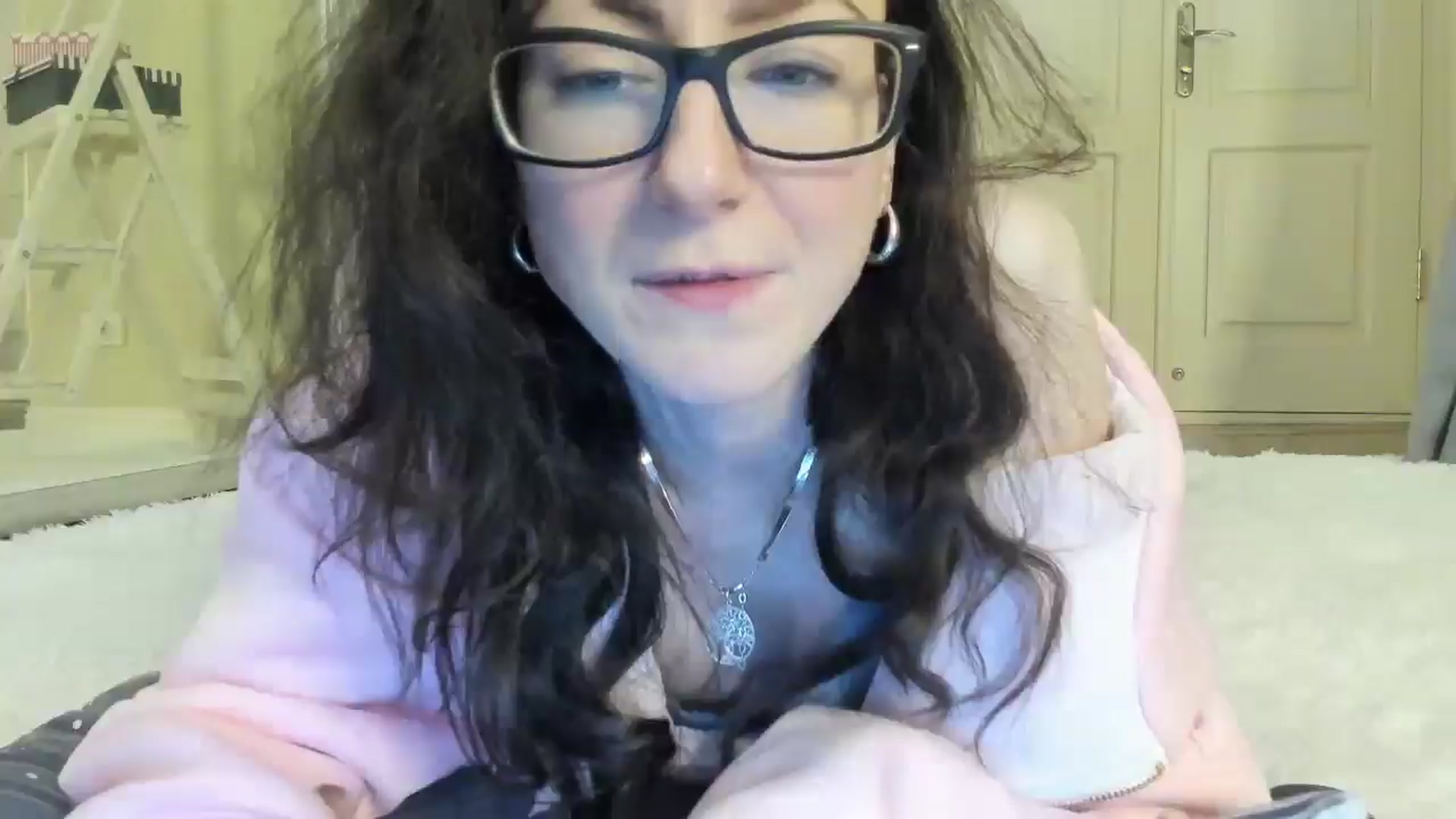 Gallery image thumbnail from Baby_Jewel's myfreecams stream on, 04/10/2025, 14:00 image 5 of 20