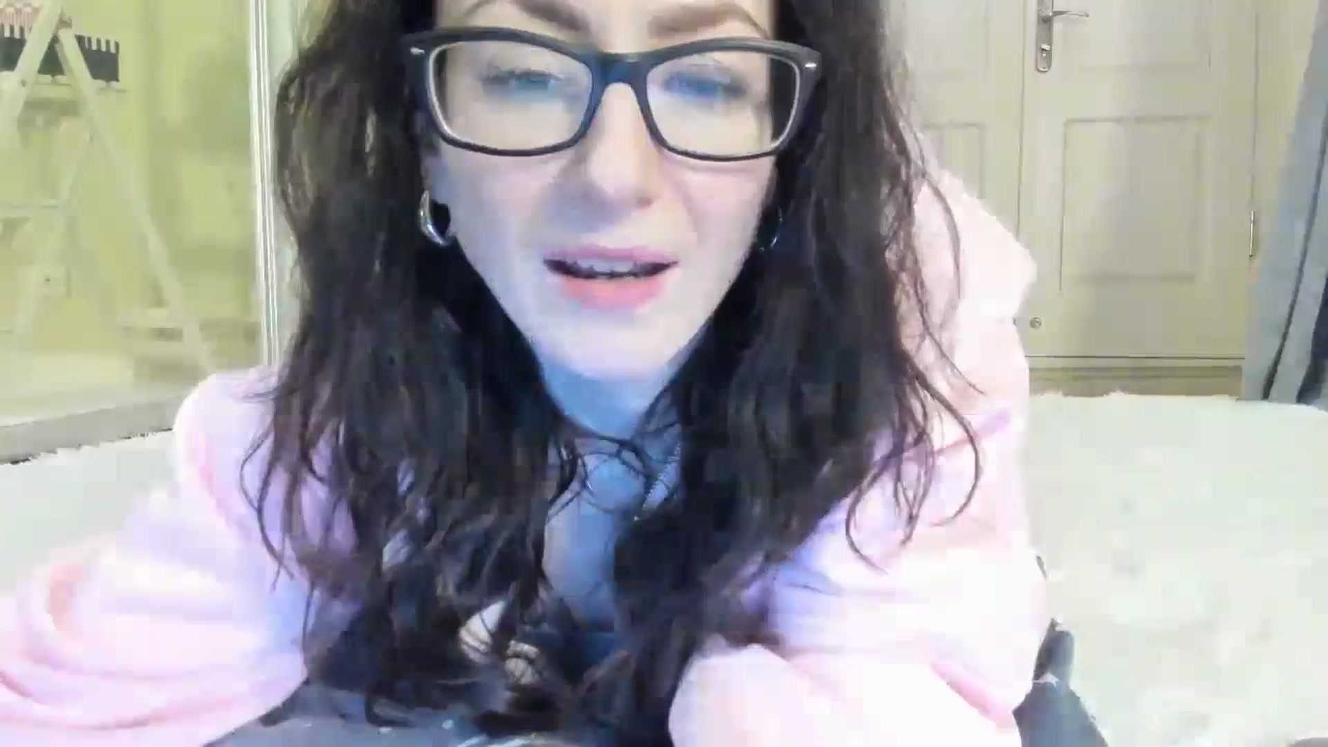 Gallery image thumbnail from Baby_Jewel's myfreecams stream on, 04/10/2025, 14:00 image 16 of 20