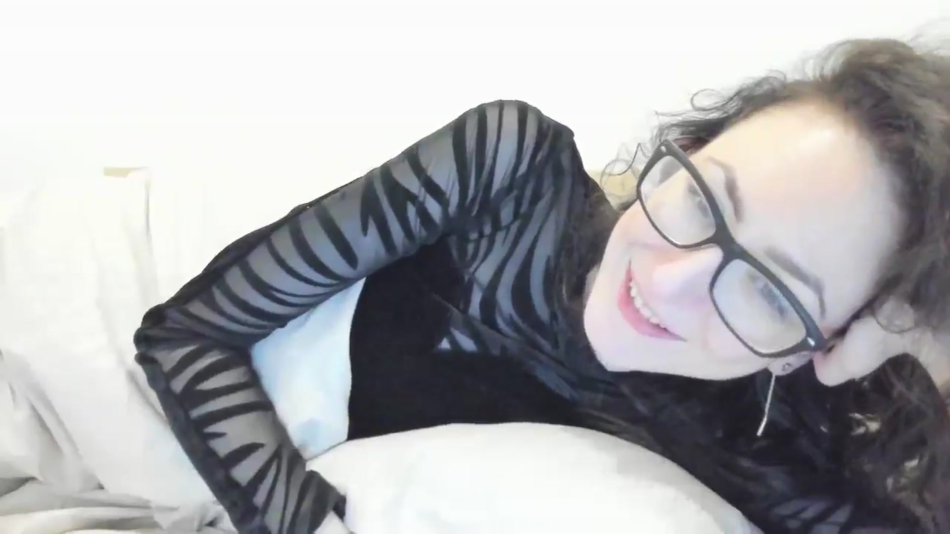 Gallery image thumbnail from Baby_Jewel's myfreecams stream on, 04/20/2025, 15:19 image 18 of 20
