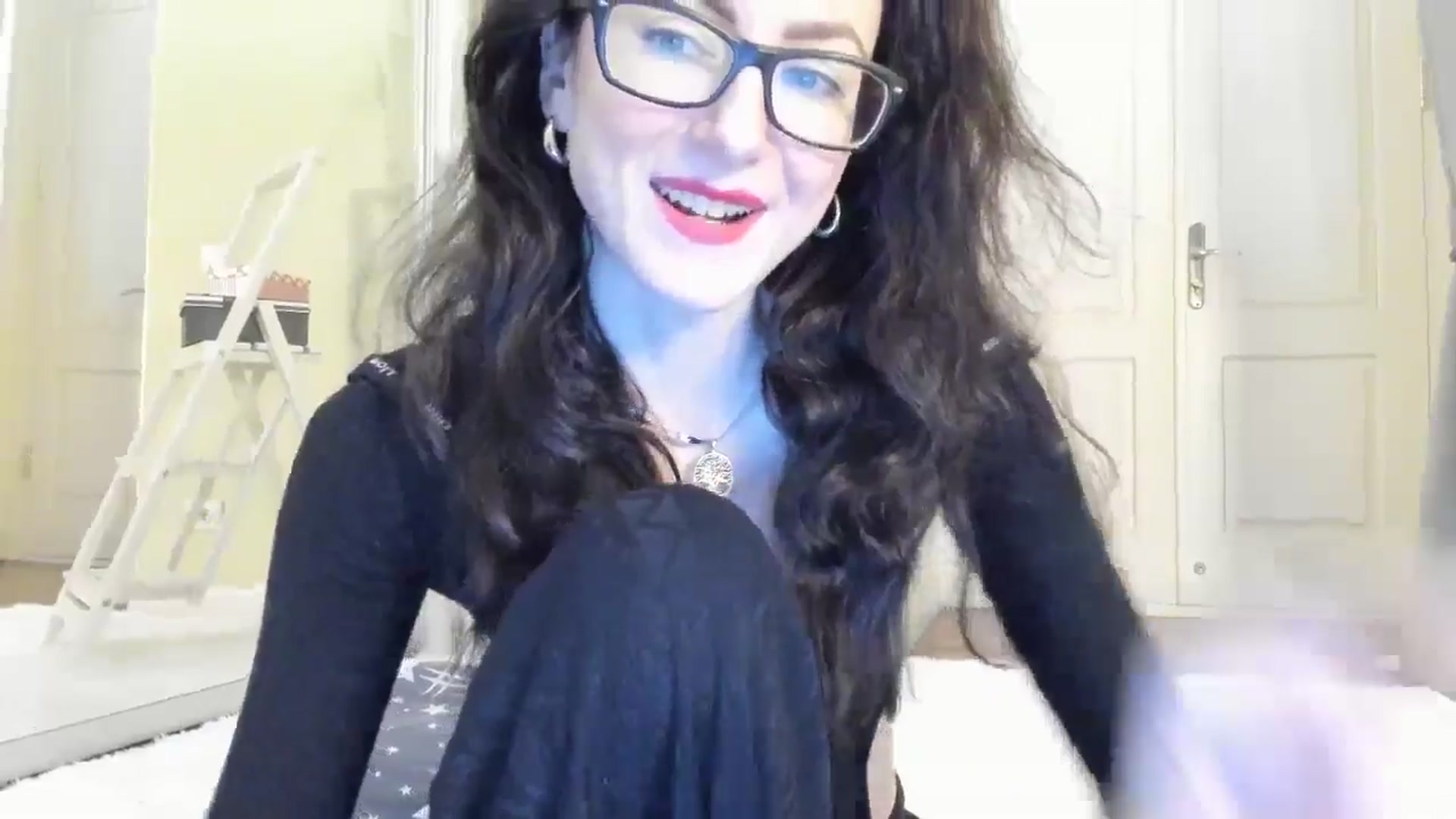 Gallery image thumbnail from Baby_Jewel's myfreecams stream on, 04/22/2025, 11:44 image 10 of 20