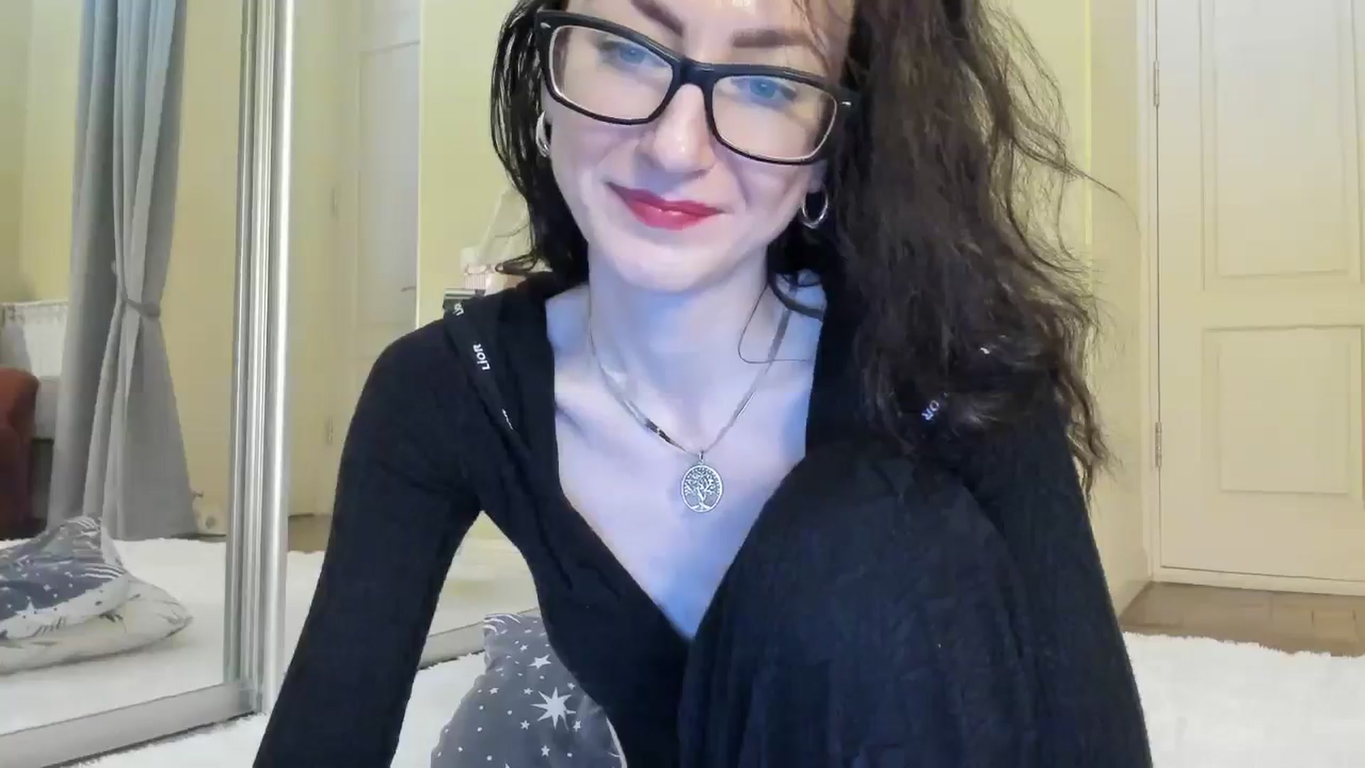 Gallery image thumbnail from Baby_Jewel's myfreecams stream on, 04/22/2025, 12:45 image 17 of 20