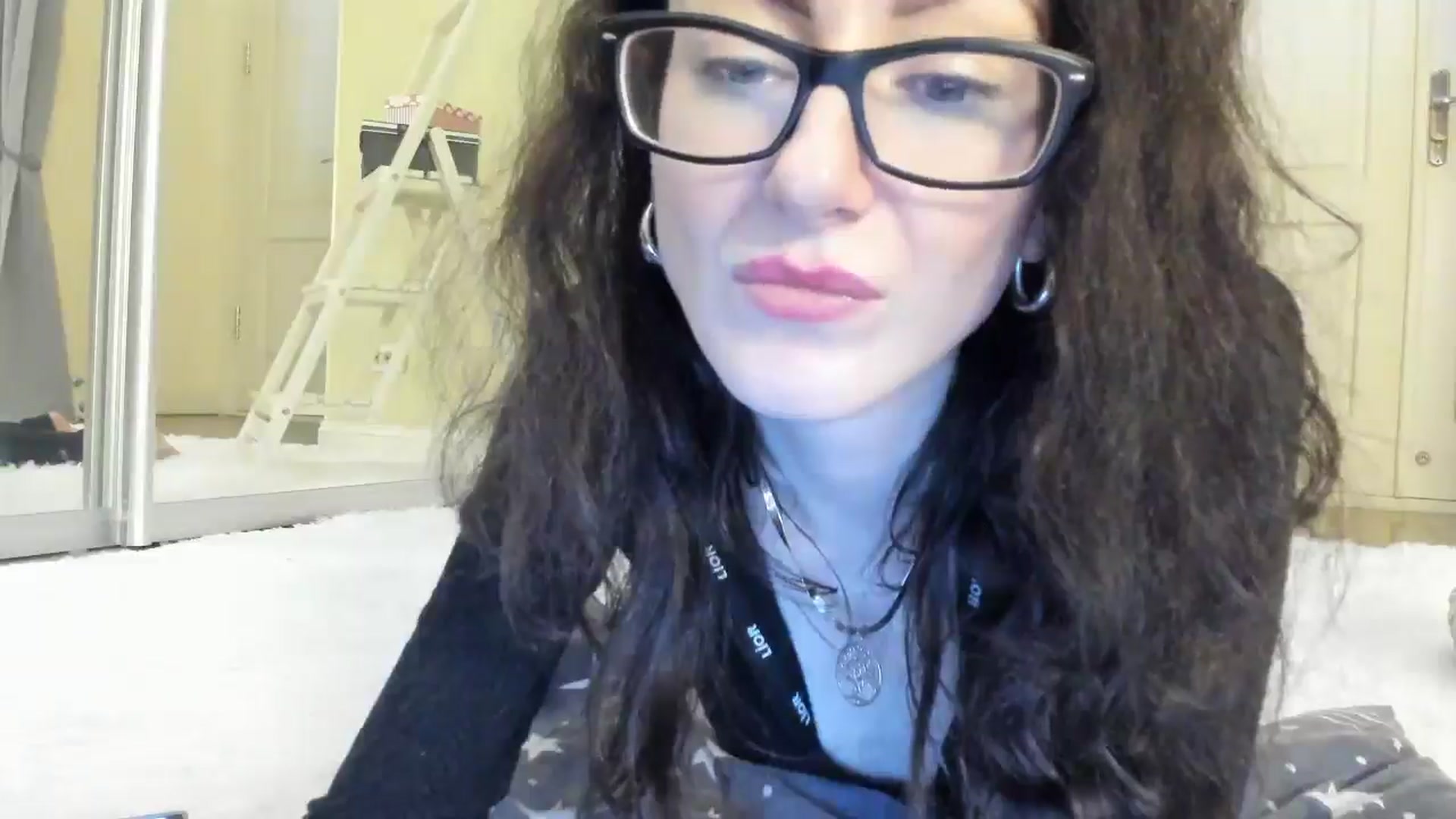 Gallery image thumbnail from Baby_Jewel's myfreecams stream on, 04/22/2025, 15:16 image 5 of 20