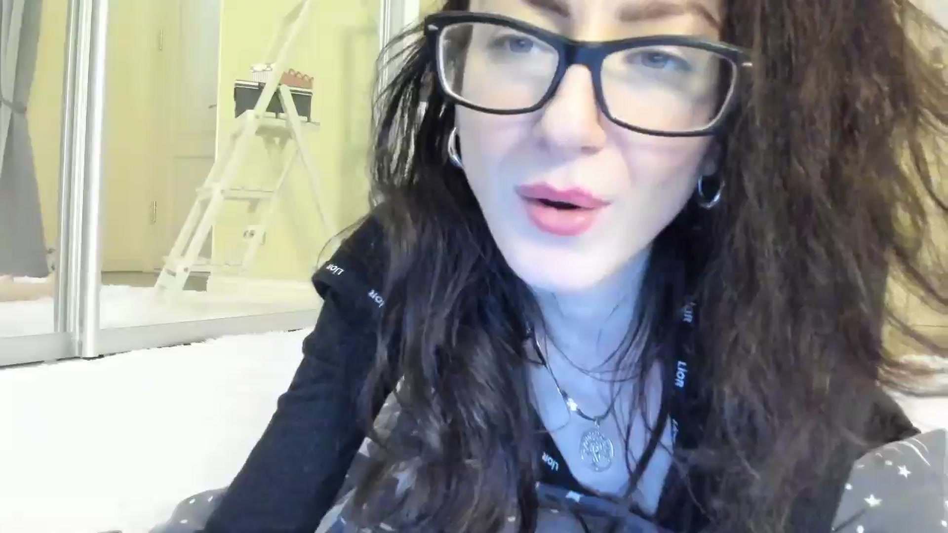 Gallery image thumbnail from Baby_Jewel's myfreecams stream on, 04/22/2025, 15:16 image 18 of 20
