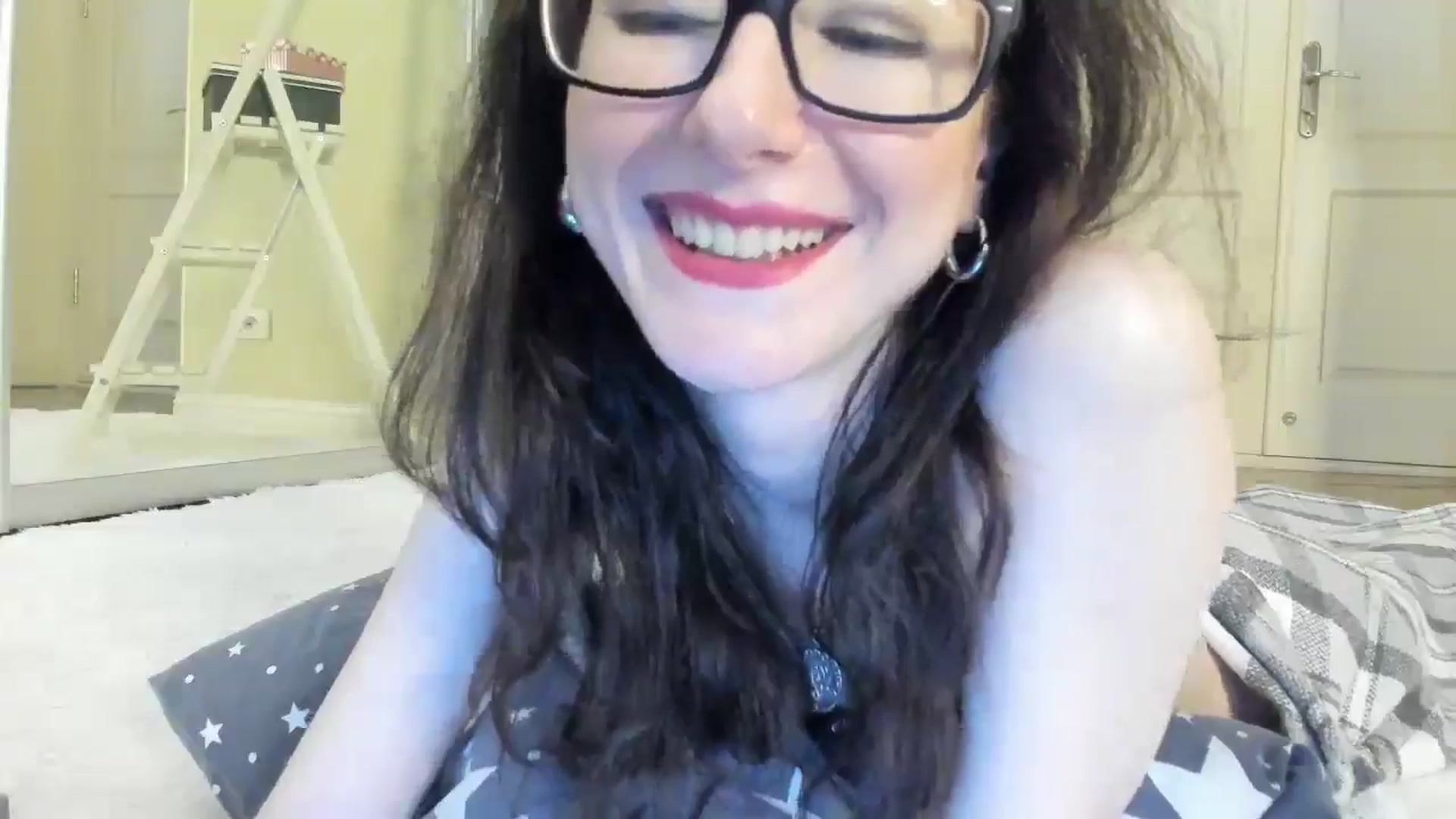 Gallery image thumbnail from Baby_Jewel's myfreecams stream on, 04/26/2025, 12:38 image 16 of 20