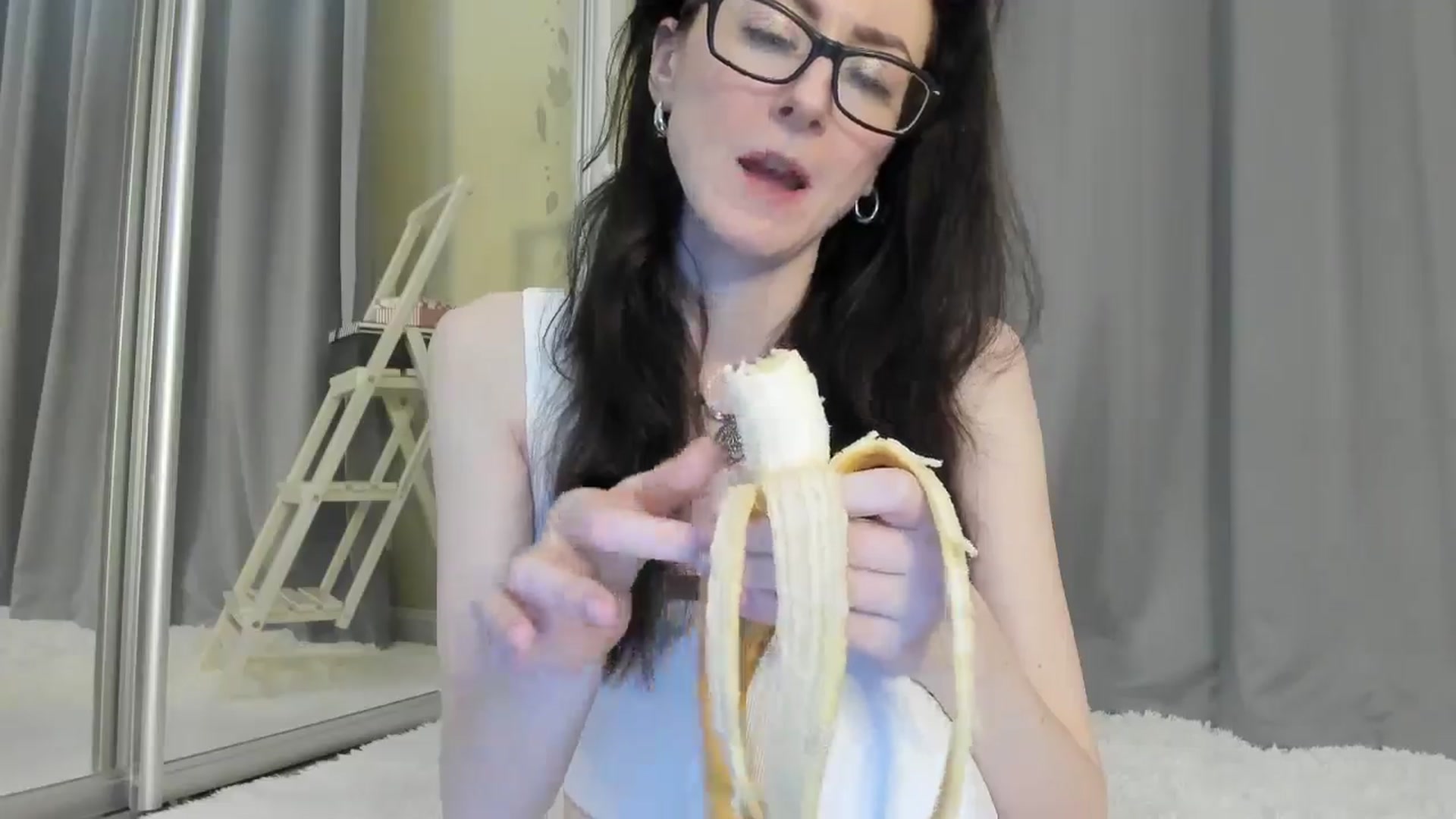 Gallery image thumbnail from Baby_Jewel's myfreecams stream on, 04/29/2025, 13:13 image 17 of 20