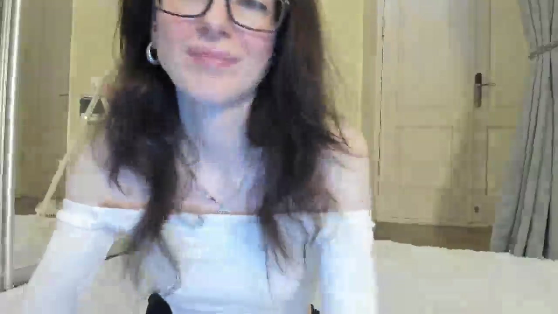 Gallery image thumbnail from Baby_Jewel's myfreecams stream on, 05/01/2025, 11:02 image 7 of 20
