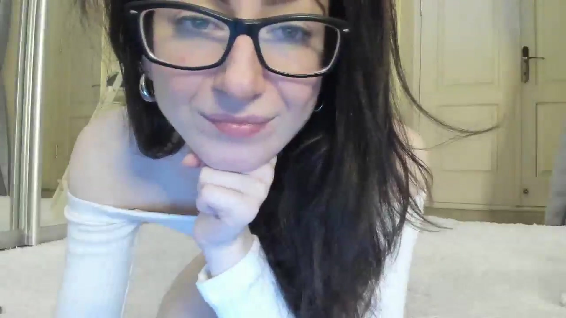 Gallery image thumbnail from Baby_Jewel's myfreecams stream on, 05/01/2025, 13:16 image 10 of 20