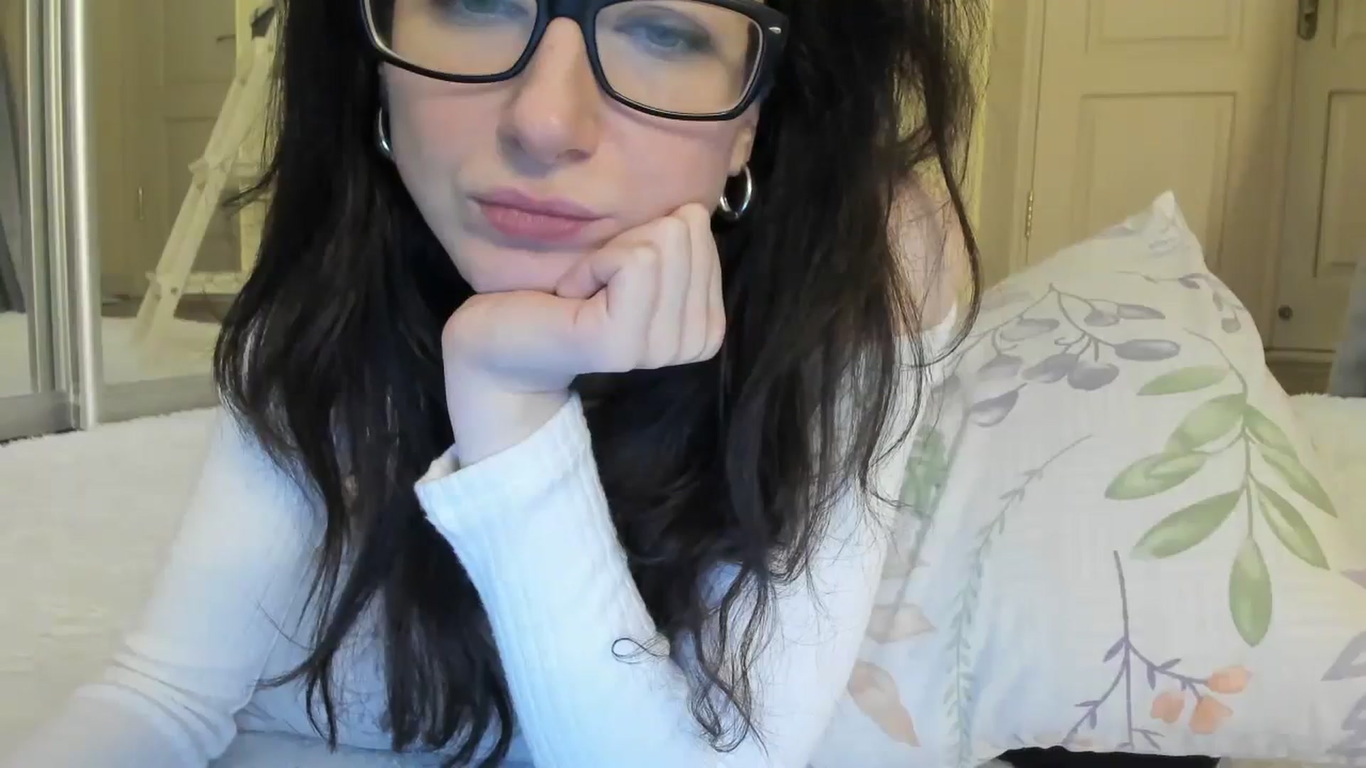 Gallery image thumbnail from Baby_Jewel's myfreecams stream on, 05/01/2025, 15:02 image 17 of 20