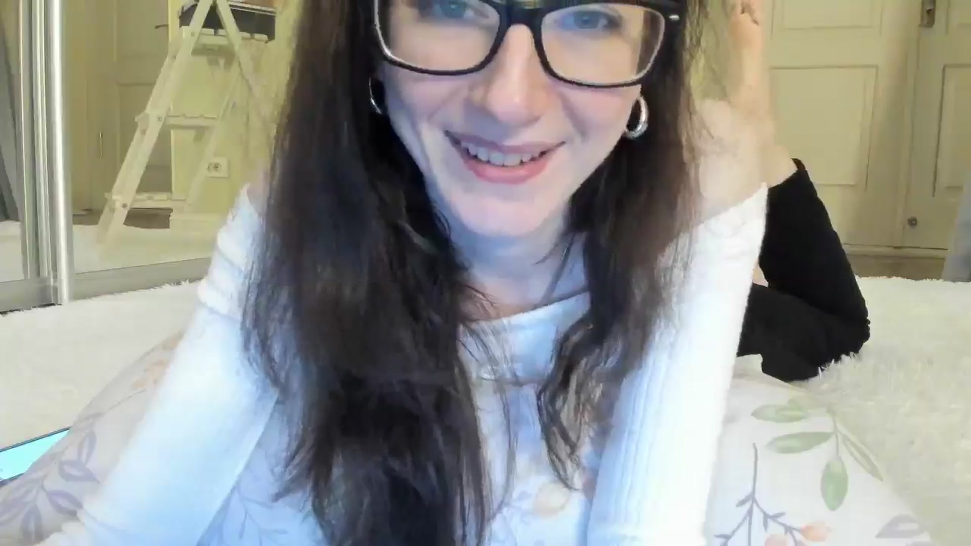 Gallery image thumbnail from Baby_Jewel's myfreecams stream on, 05/01/2025, 15:02 image 5 of 20