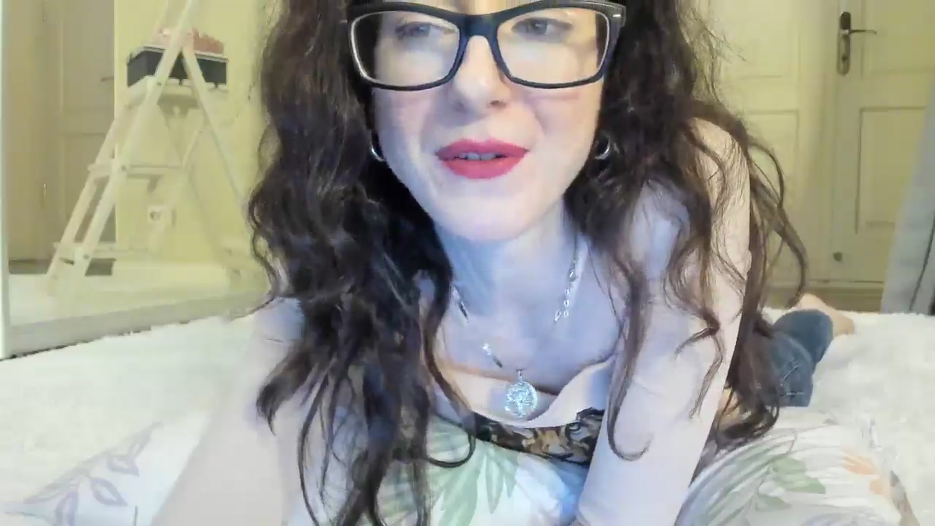 Gallery image thumbnail from Baby_Jewel's myfreecams stream on, 05/02/2025, 11:24 image 12 of 20