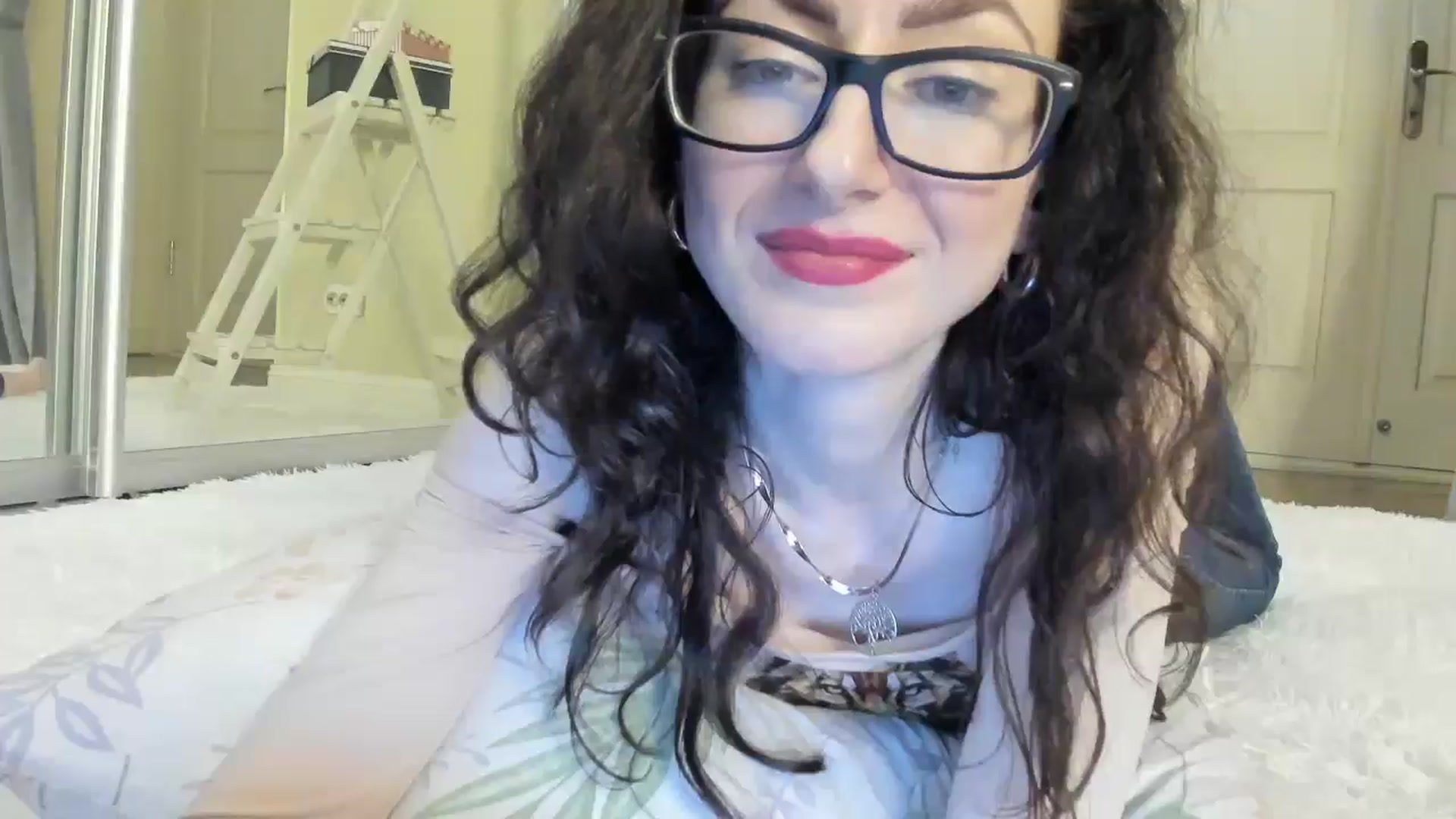 Gallery image thumbnail from Baby_Jewel's myfreecams stream on, 05/02/2025, 13:38 image 6 of 20