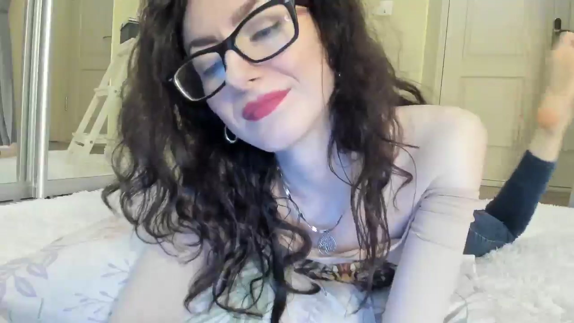 Gallery image thumbnail from Baby_Jewel's myfreecams stream on, 05/02/2025, 13:38 image 10 of 20