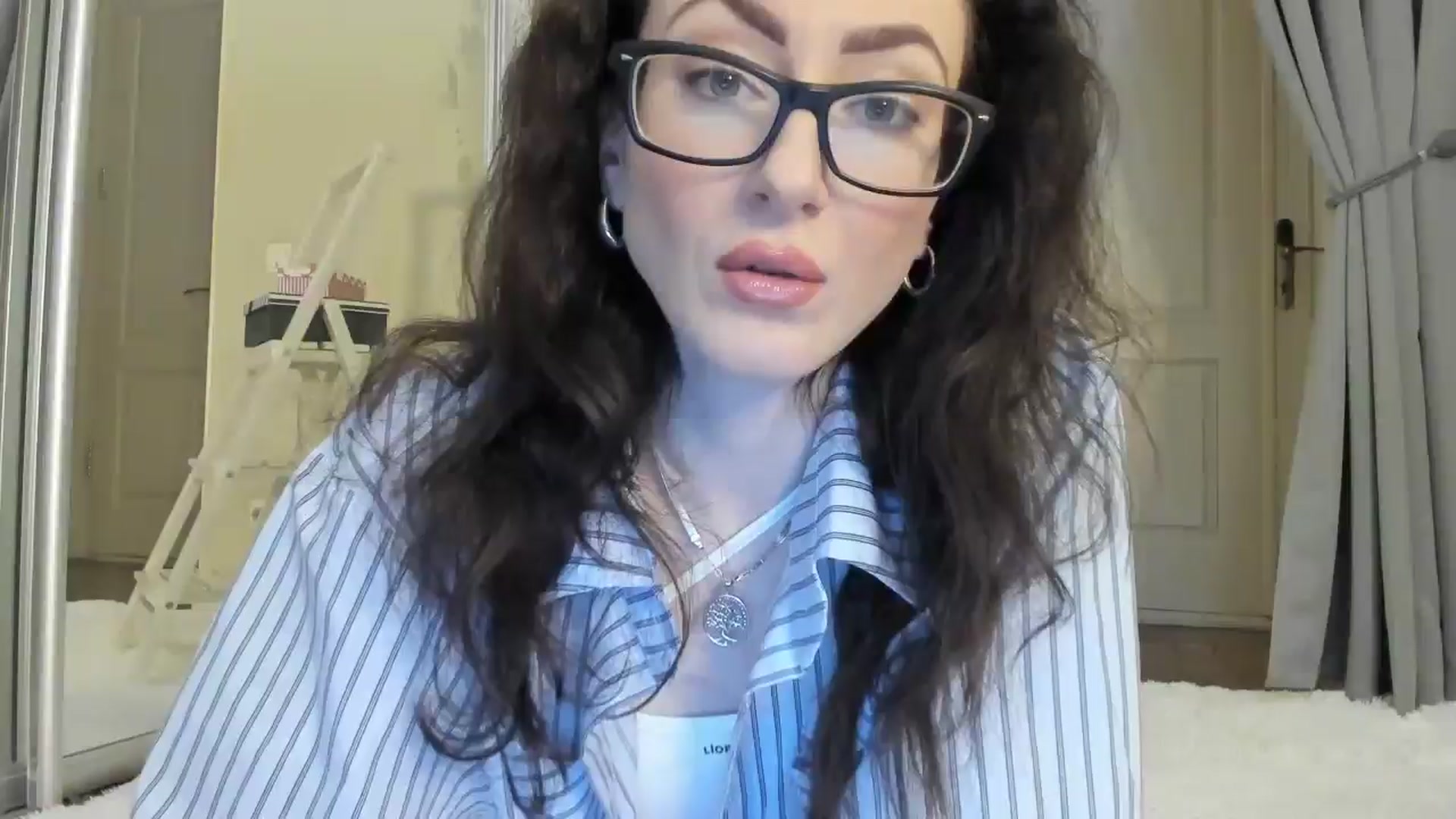 Gallery image thumbnail from Baby_Jewel's myfreecams stream on, 05/04/2025, 11:15 image 6 of 20