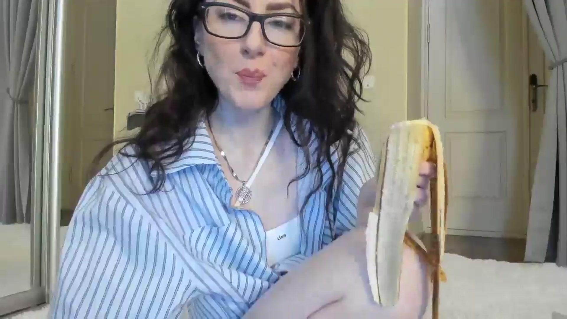 Gallery image thumbnail from Baby_Jewel's myfreecams stream on, 05/04/2025, 13:03 image 4 of 20