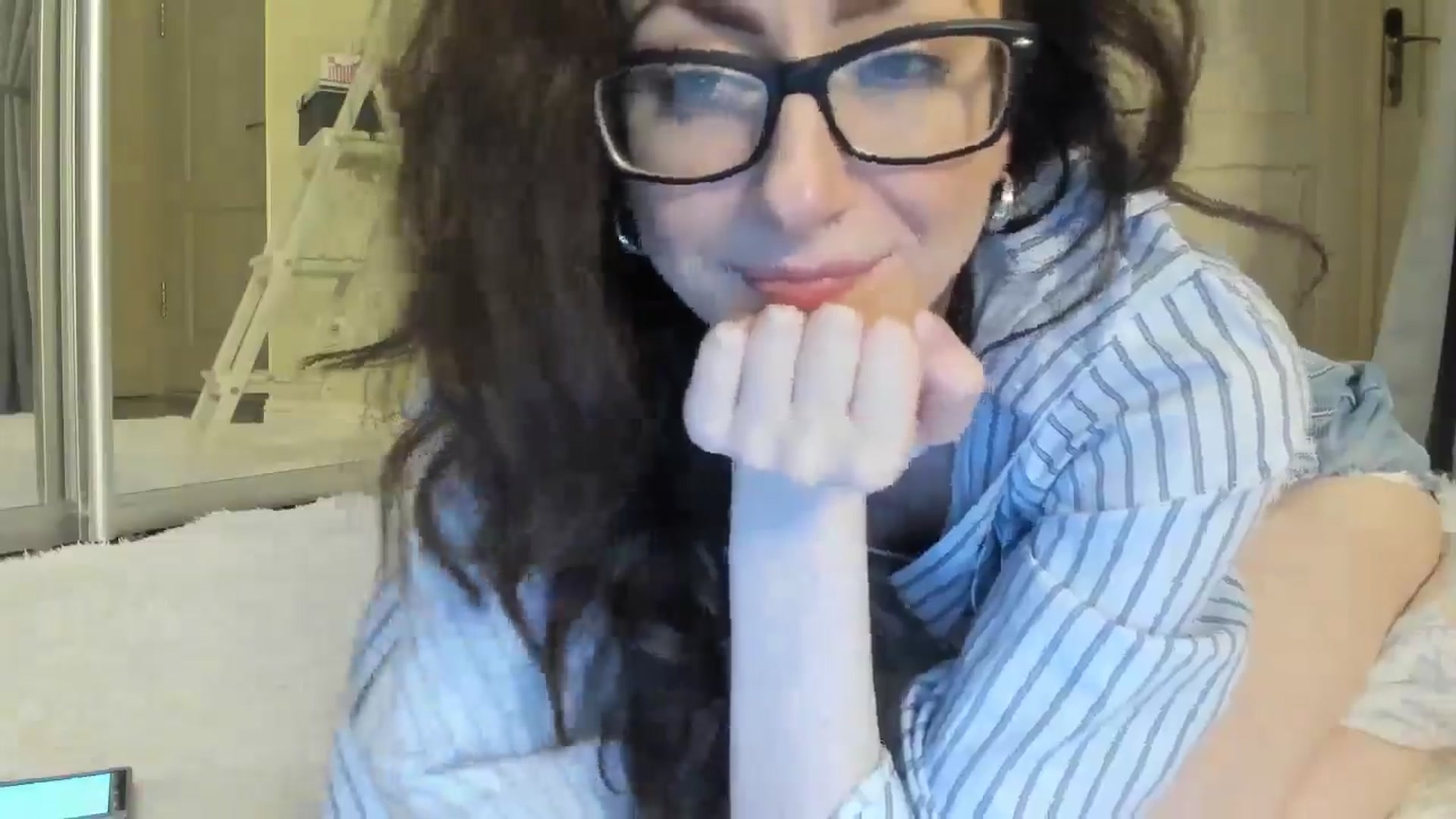 Gallery image thumbnail from Baby_Jewel's myfreecams stream on, 05/04/2025, 16:10 image 17 of 20