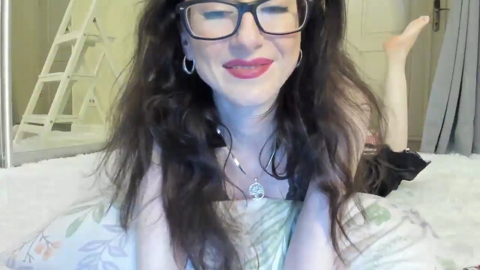 Gallery image thumbnail from Baby_Jewel's myfreecams stream on, 05/06/2025, 15:31 image 9 of 20