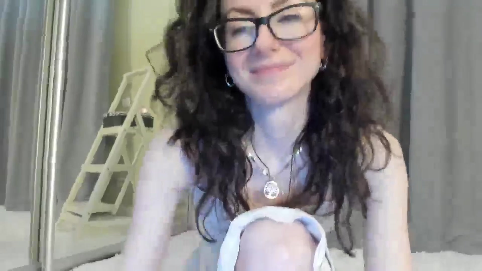 Gallery image thumbnail from Baby_Jewel's myfreecams stream on, 05/07/2025, 12:07 image 15 of 20