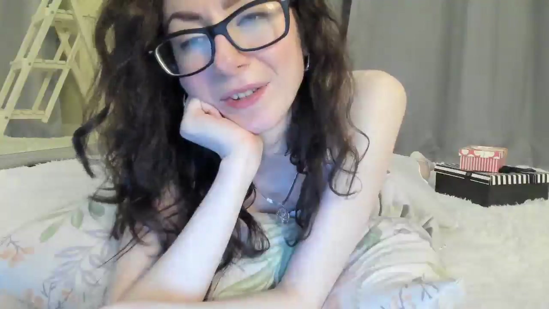 Gallery image thumbnail from Baby_Jewel's myfreecams stream on, 05/07/2025, 15:50 image 10 of 20