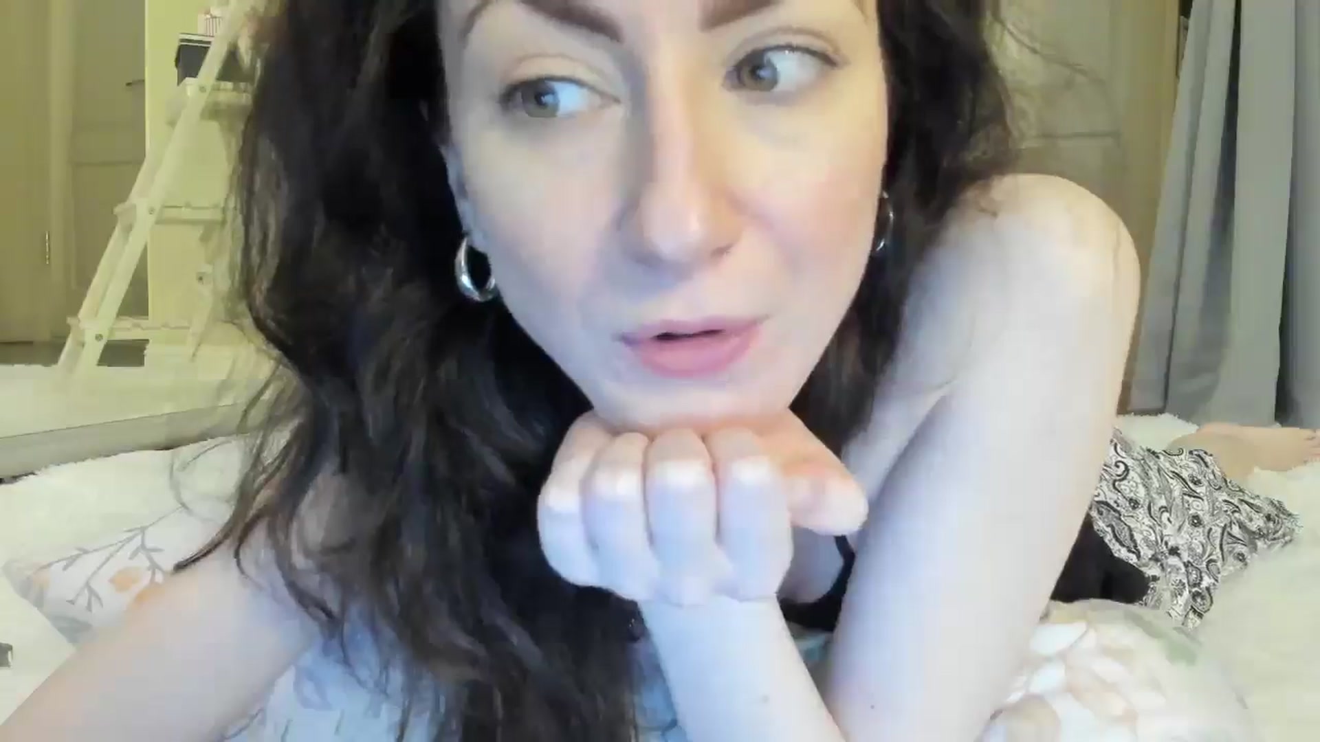 Gallery image thumbnail from Baby_Jewel's myfreecams stream on, 05/08/2025, 11:13 image 15 of 20
