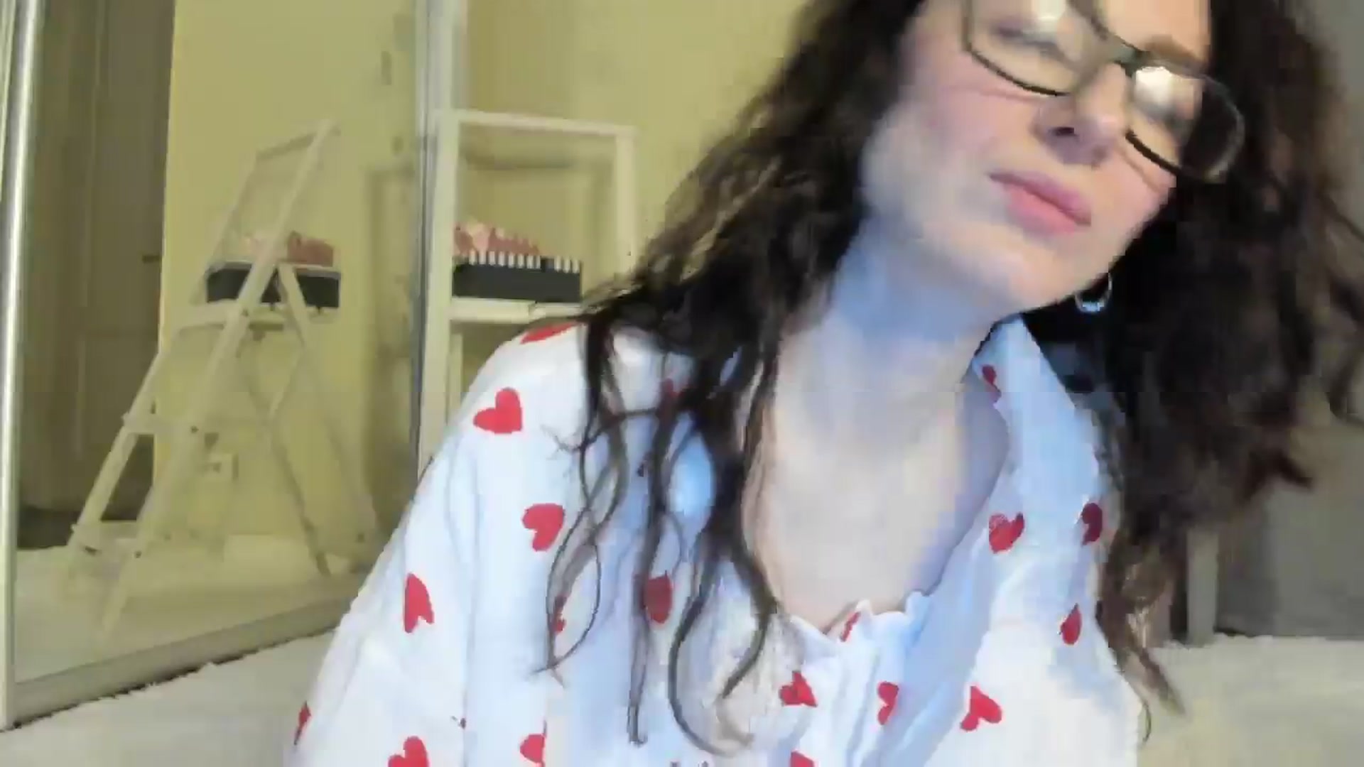 Gallery image thumbnail from Baby_Jewel's myfreecams stream on, 05/13/2025, 10:39 image 16 of 20