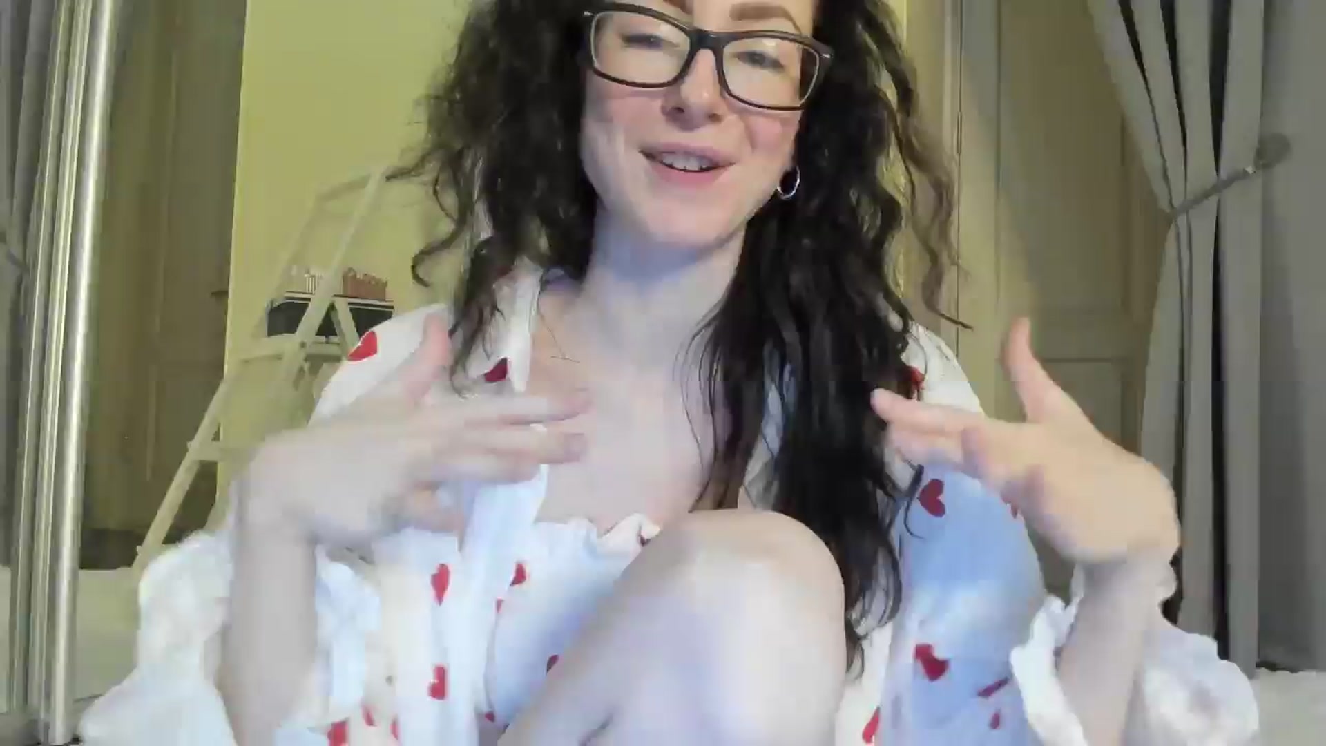 Gallery image thumbnail from Baby_Jewel's myfreecams stream on, 05/13/2025, 11:39 image 10 of 20