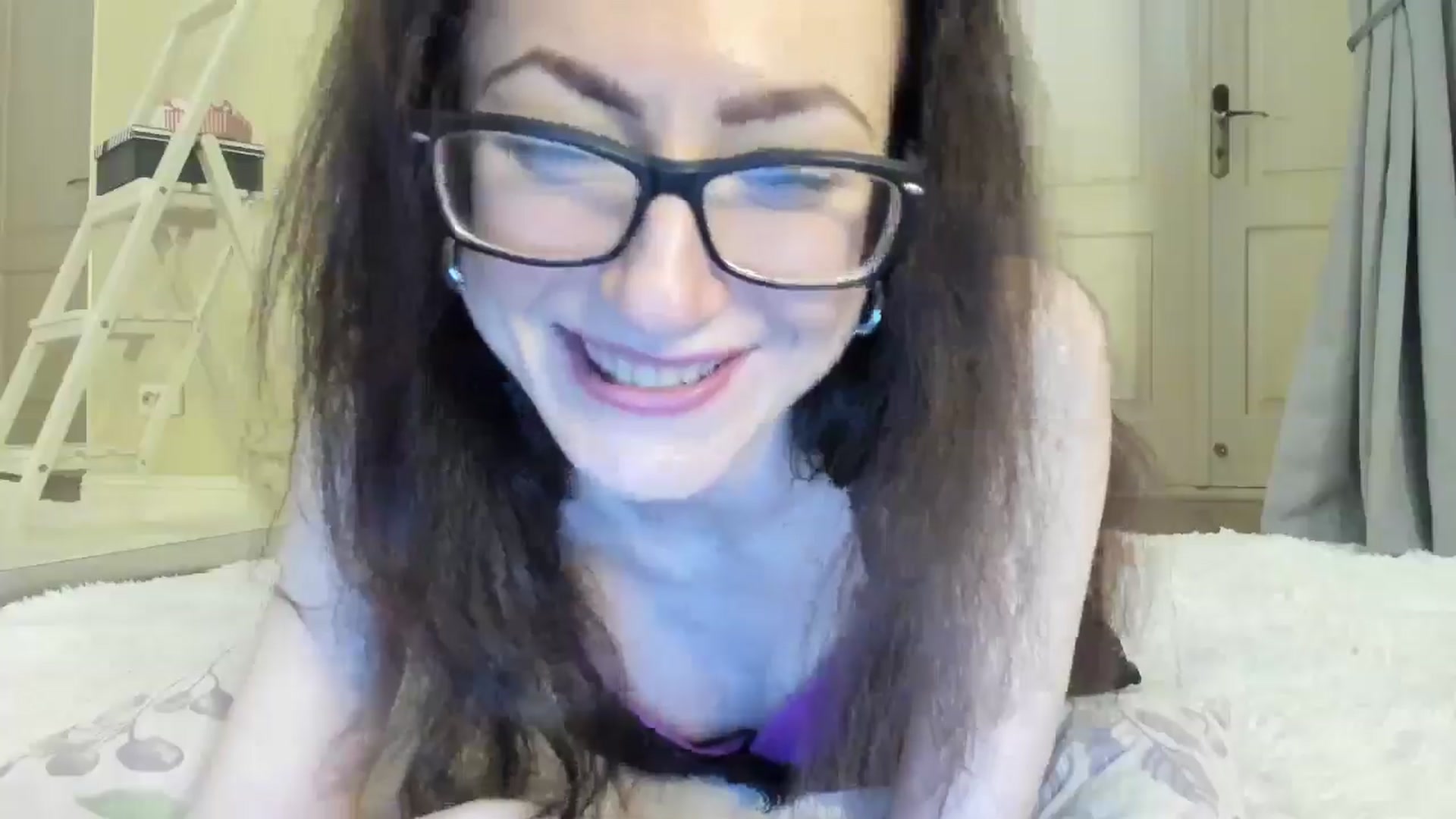 Gallery image thumbnail from Baby_Jewel's myfreecams stream on, 05/16/2025, 16:02 image 3 of 20