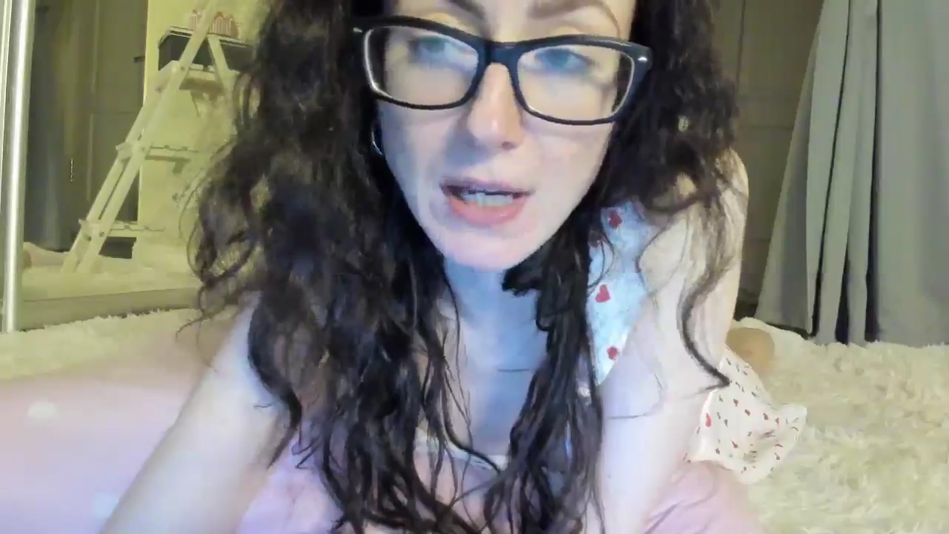 Gallery image thumbnail from Baby_Jewel's myfreecams stream on, 05/20/2025, 15:43 image 14 of 20